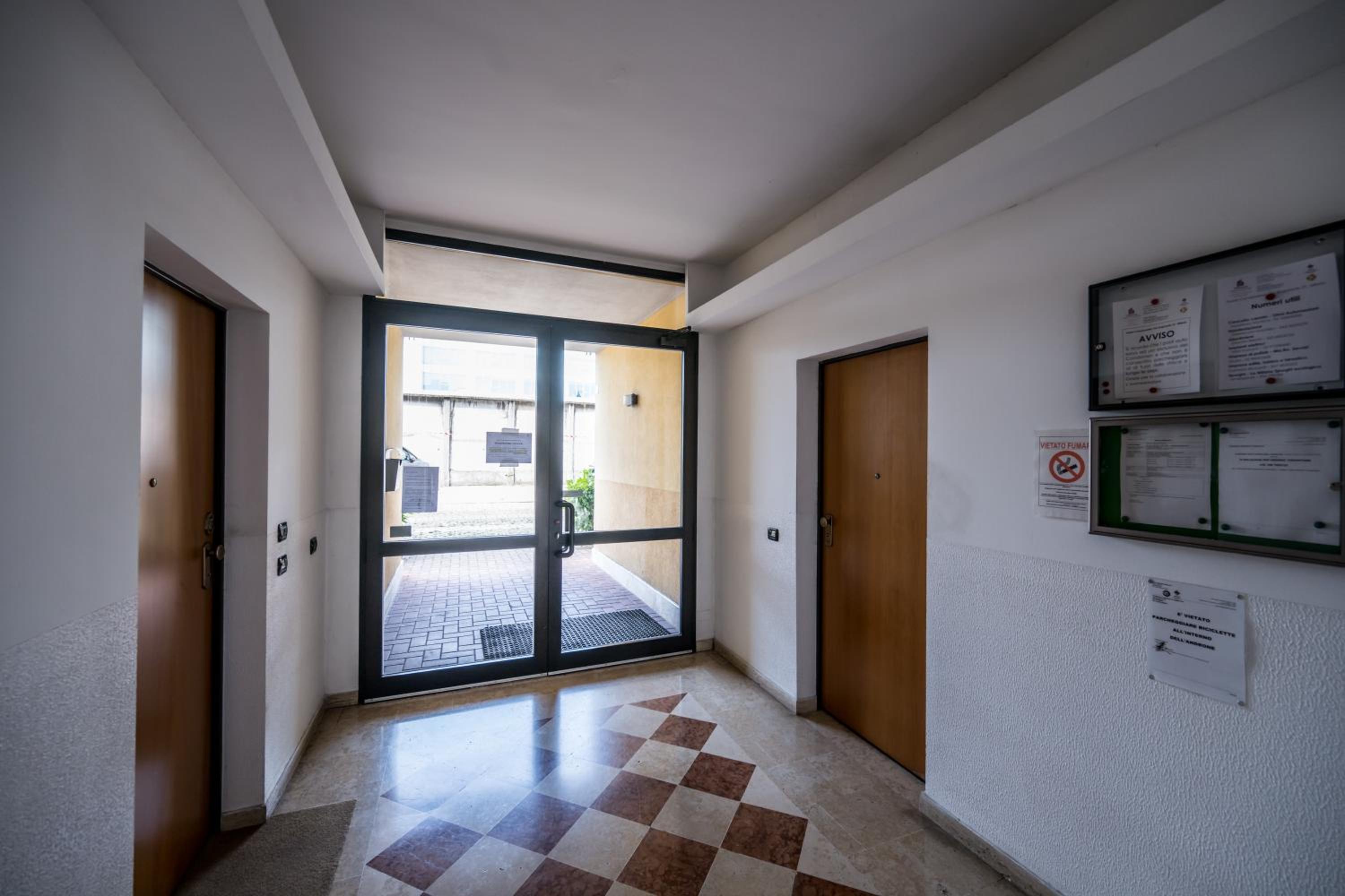 Cozy Suite Rogoredo Apartment next to the metro and train station