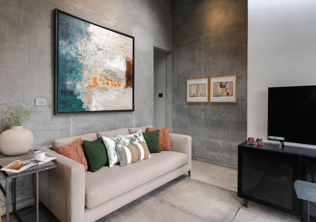 LohonoStays Villa Amani 8A