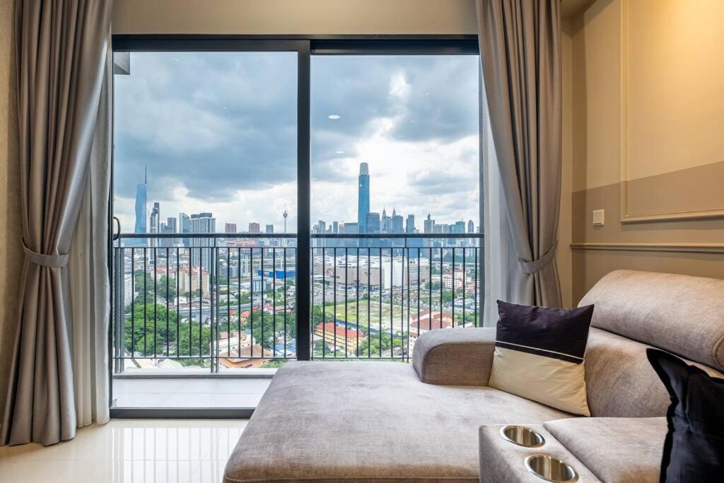 Modern Cozy Sunway Velocity Two 1min to Mrt