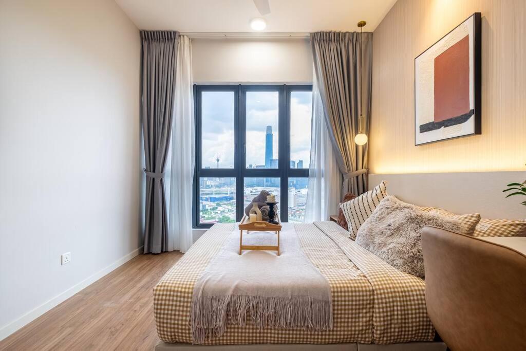Modern Cozy Sunway Velocity Two 1min to Mrt