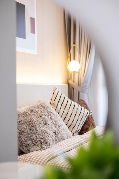 Modern Cozy Sunway Velocity Two 1min to Mrt