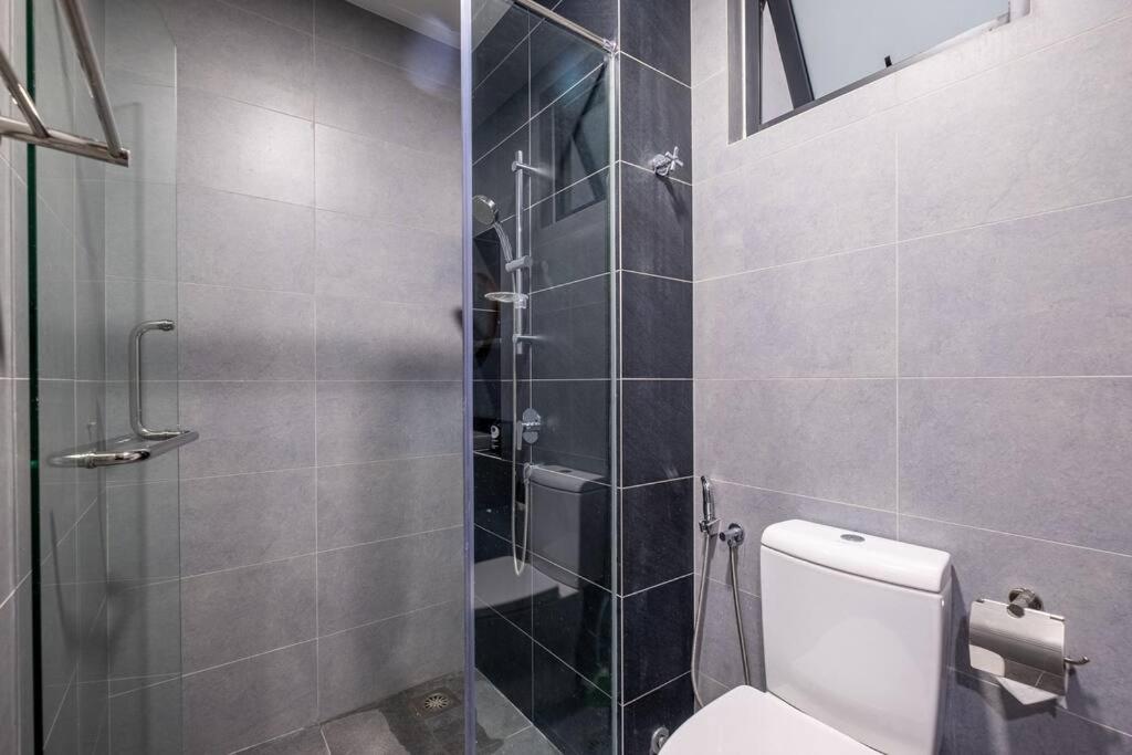 Modern Cozy Sunway Velocity Two 1min to Mrt
