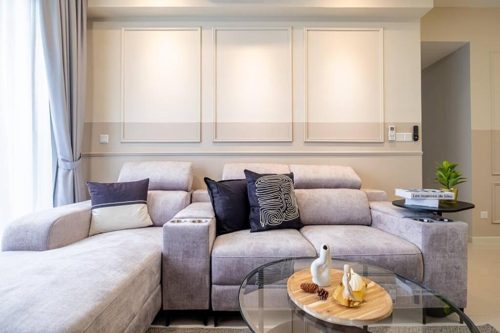 Modern Cozy Sunway Velocity Two 1min to Mrt