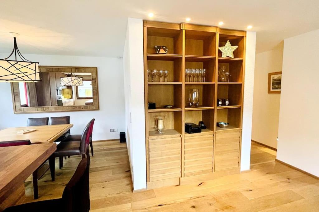 Luxury Flims Apt walking distance to Caumasee
