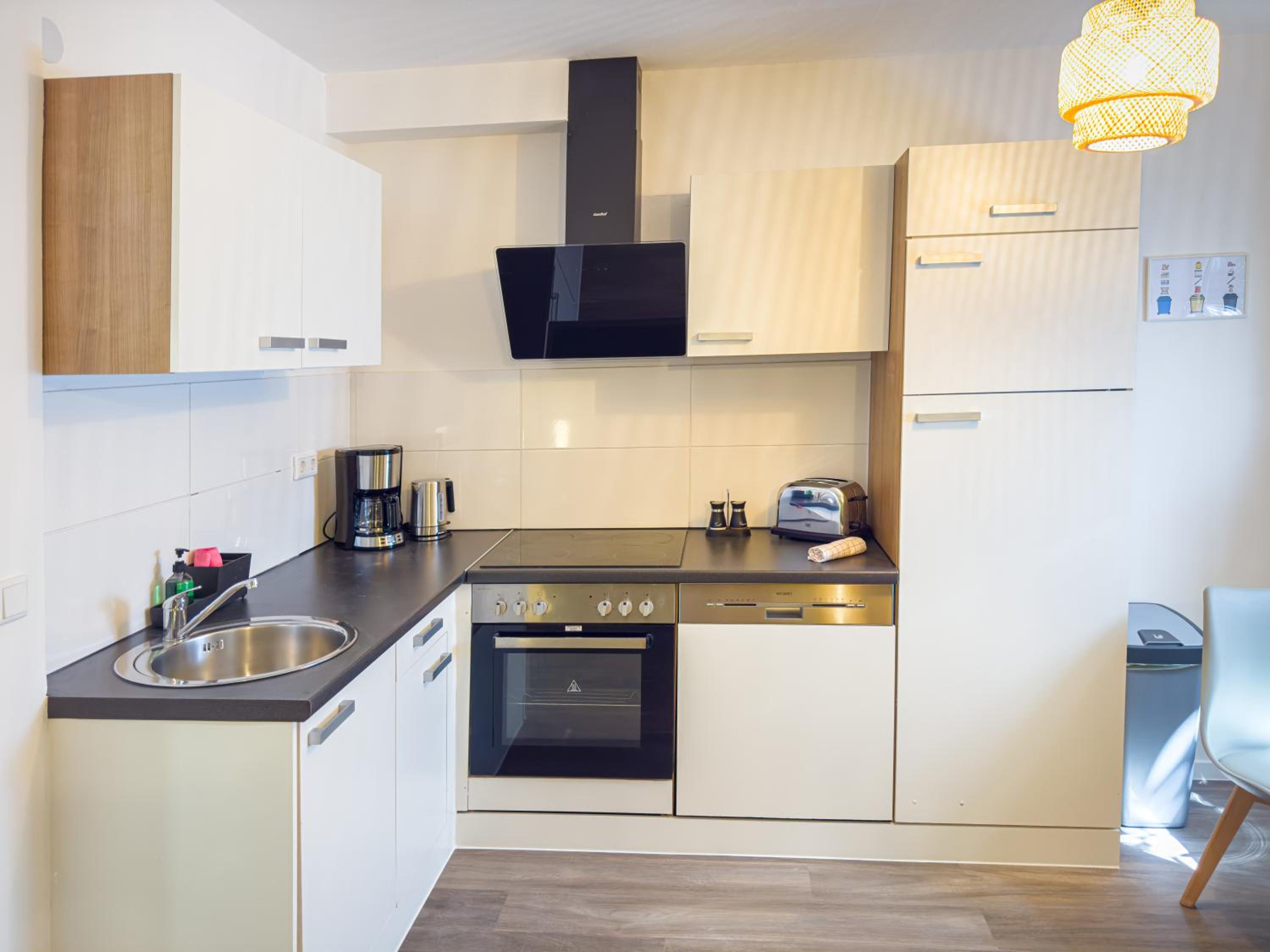 ImmoStay S#1 Zimmer - Parkplatz & WLAN, Modern, 4K-TV, Nähe Mercedes Benz
