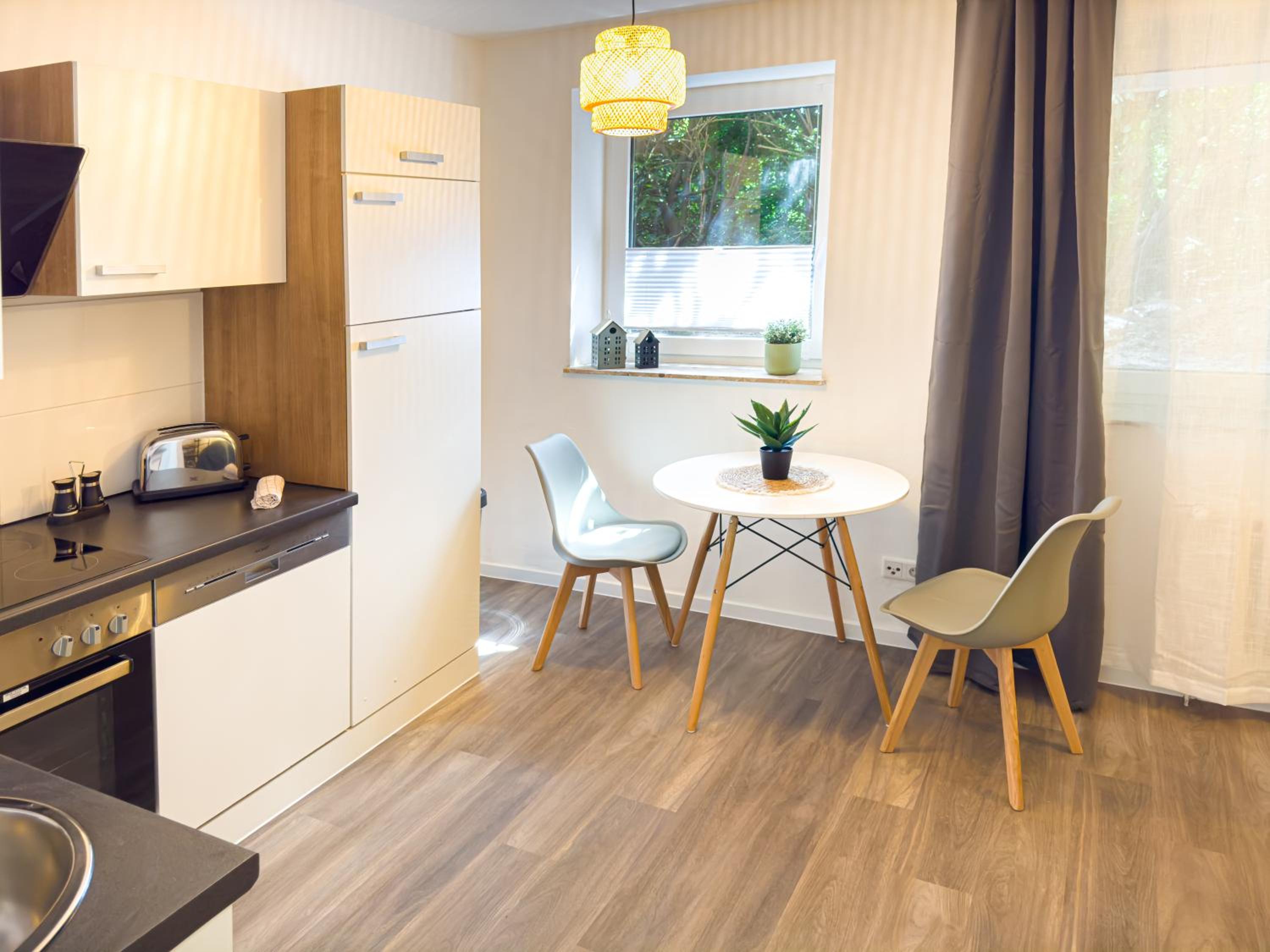 ImmoStay S#1 Zimmer - Parkplatz & WLAN, Modern, 4K-TV, Nähe Mercedes Benz