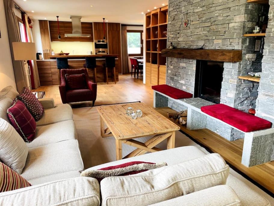 Luxury Flims Apt walking distance to Caumasee