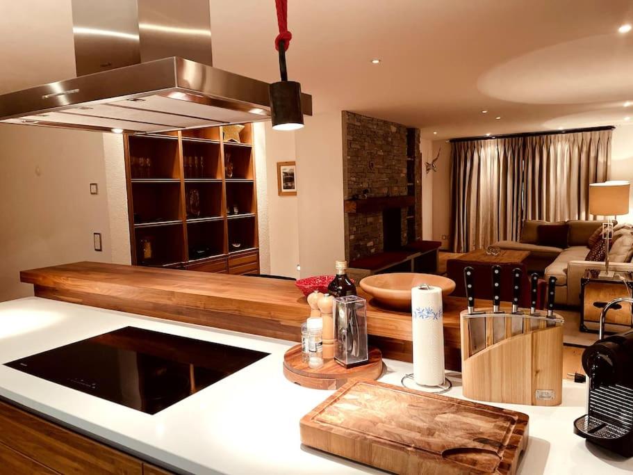 Luxury Flims Apt walking distance to Caumasee