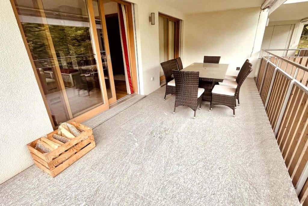 Luxury Flims Apt walking distance to Caumasee