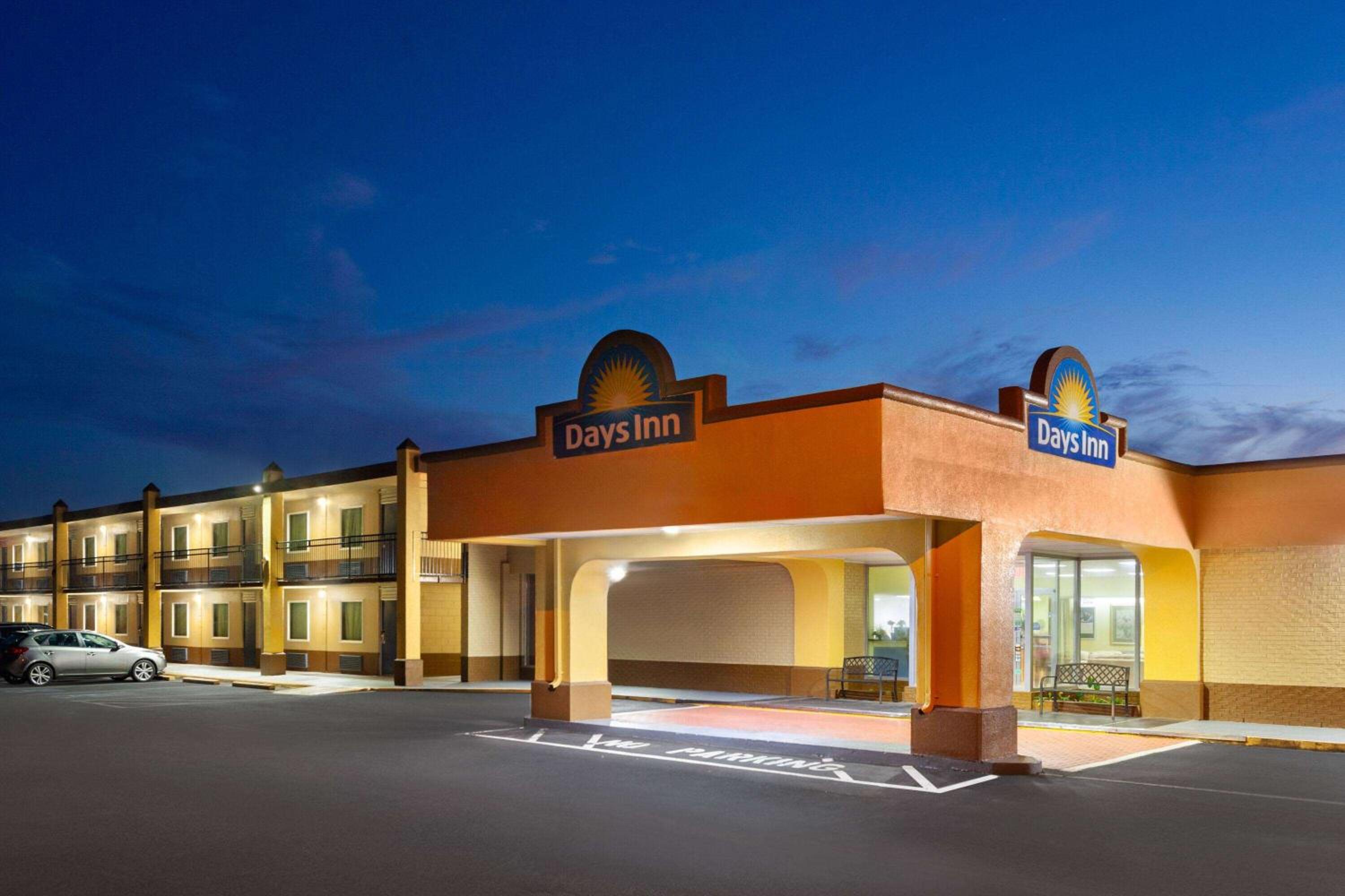 Days Inn by Wyndham Shelby view 5