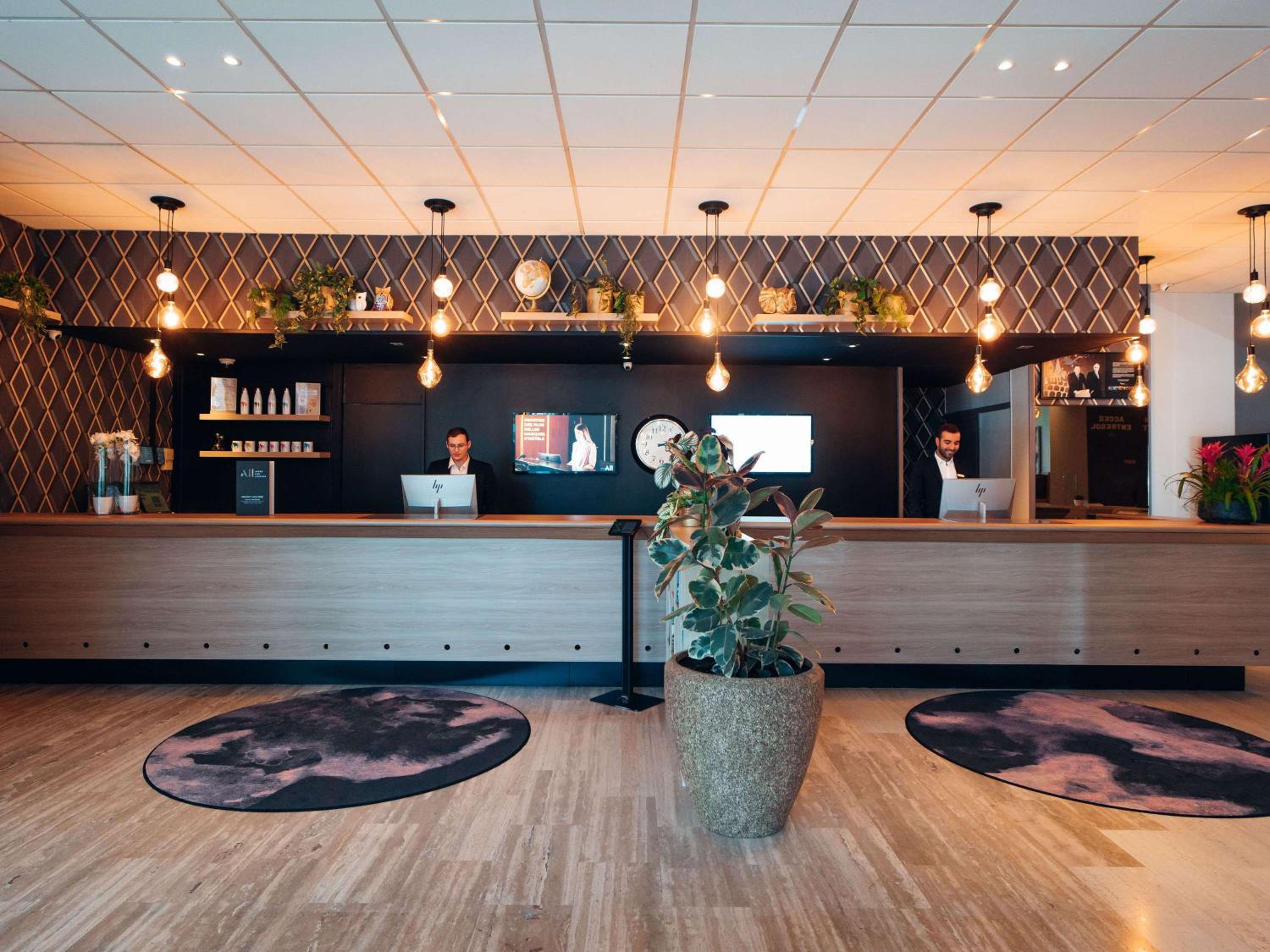 Rungis Vacations - Mercure Paris Orly Rungis Aeroport - Property Image 1