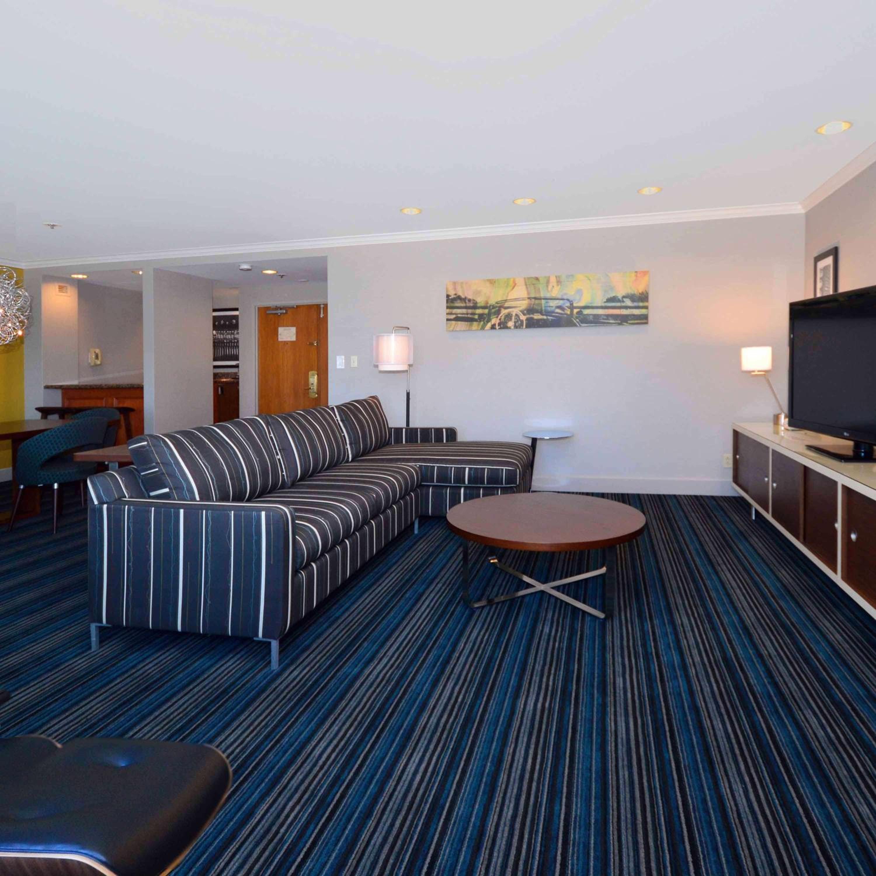 Newark Vacations - DoubleTree by Hilton Newark-Fremont - Property Image 32
