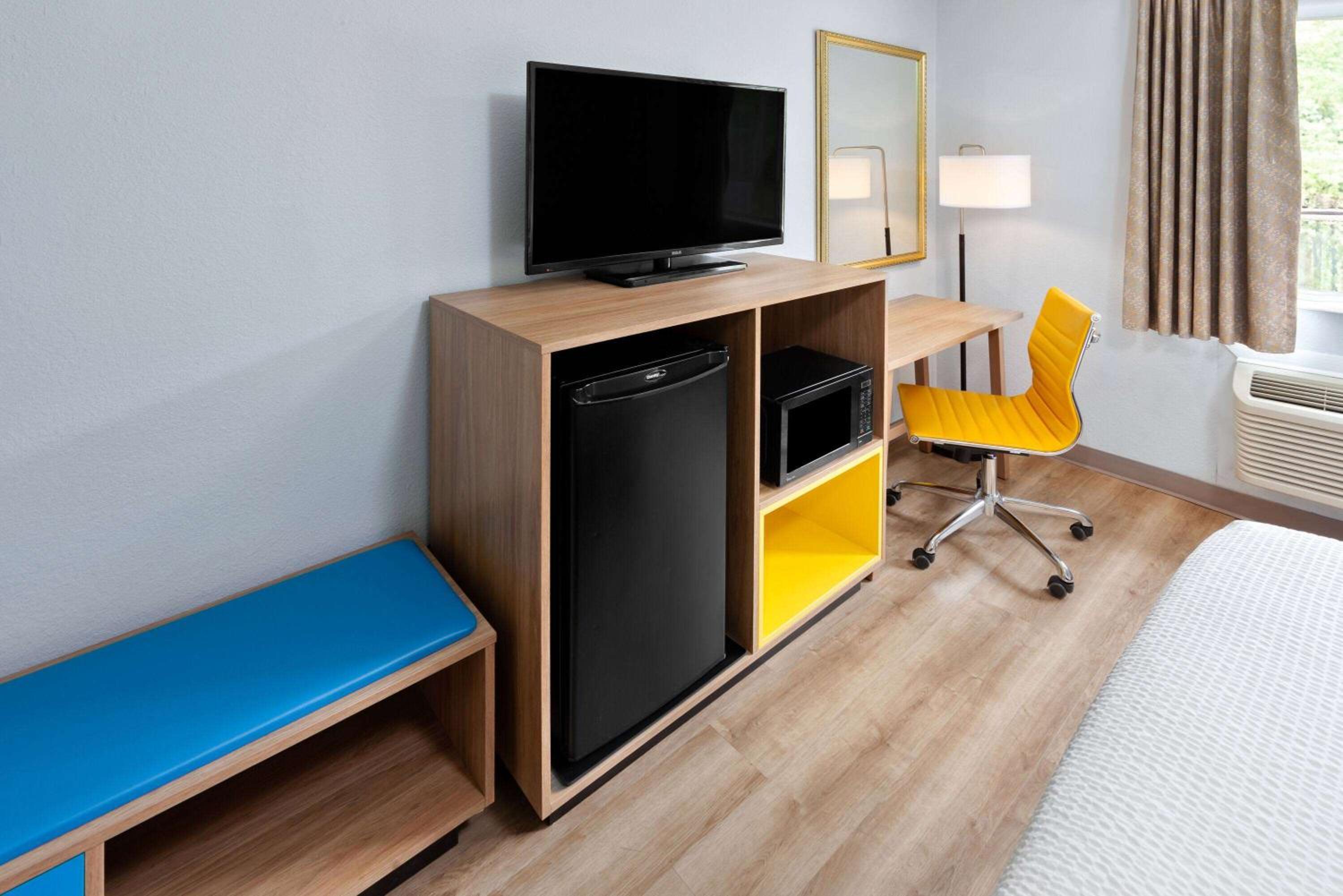 Days Inn & Suites by Wyndham Siler City