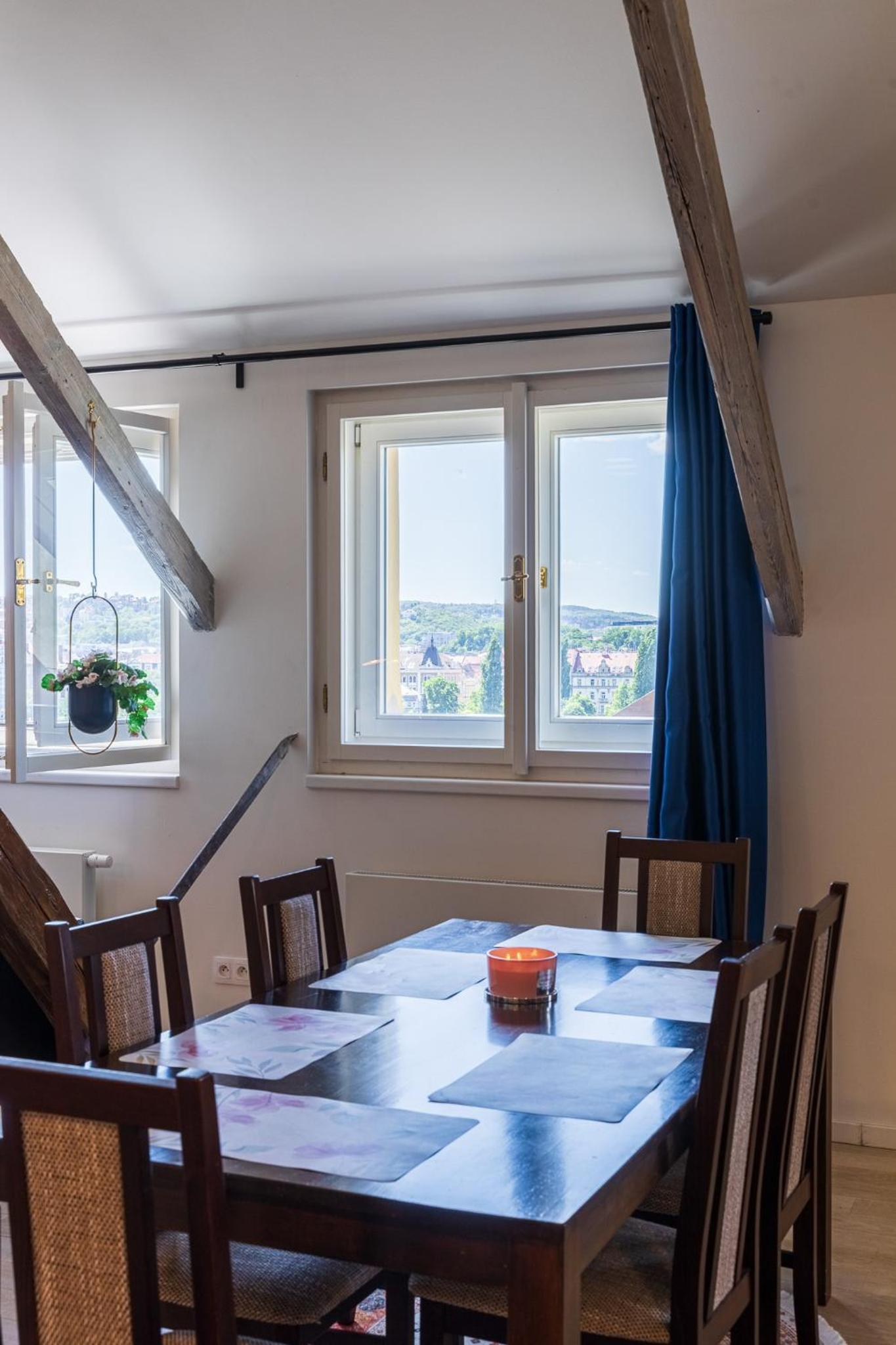 Classy Riverside Apartment in the Old Town of Prague