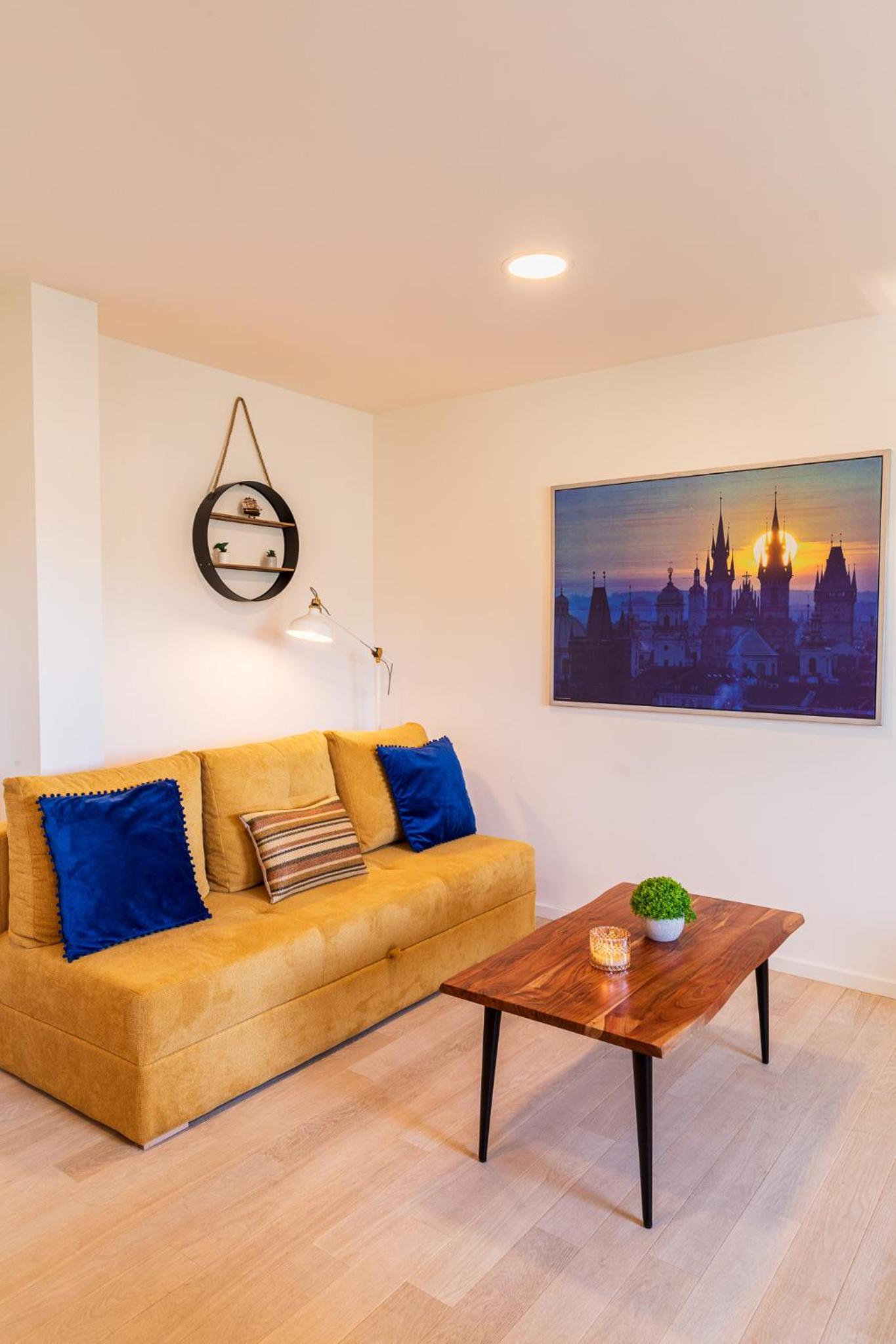 Classy Riverside Apartment in the Old Town of Prague