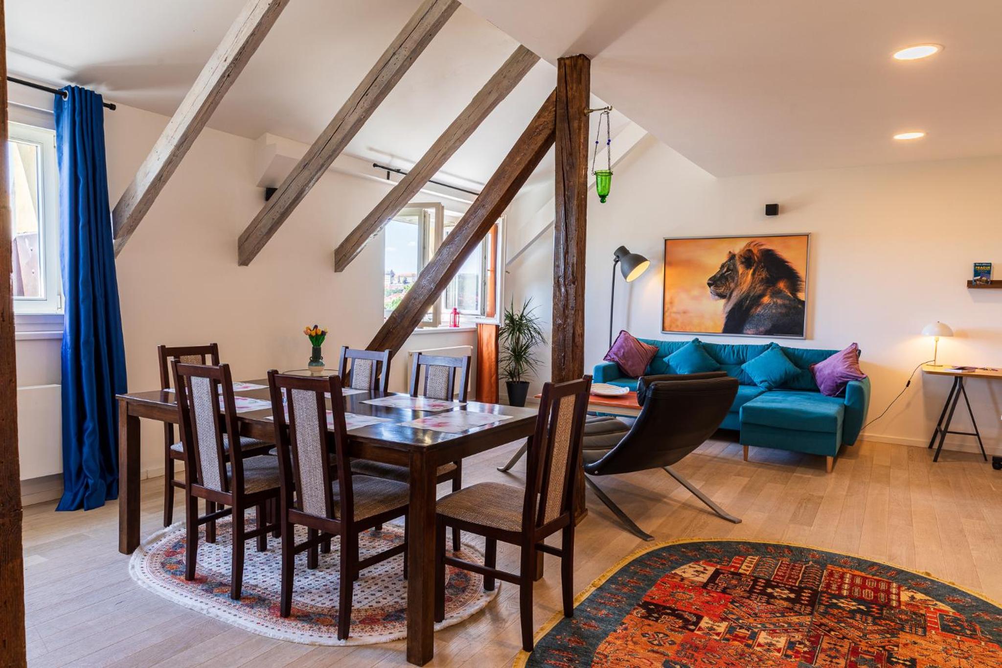 Classy Riverside Apartment in the Old Town of Prague