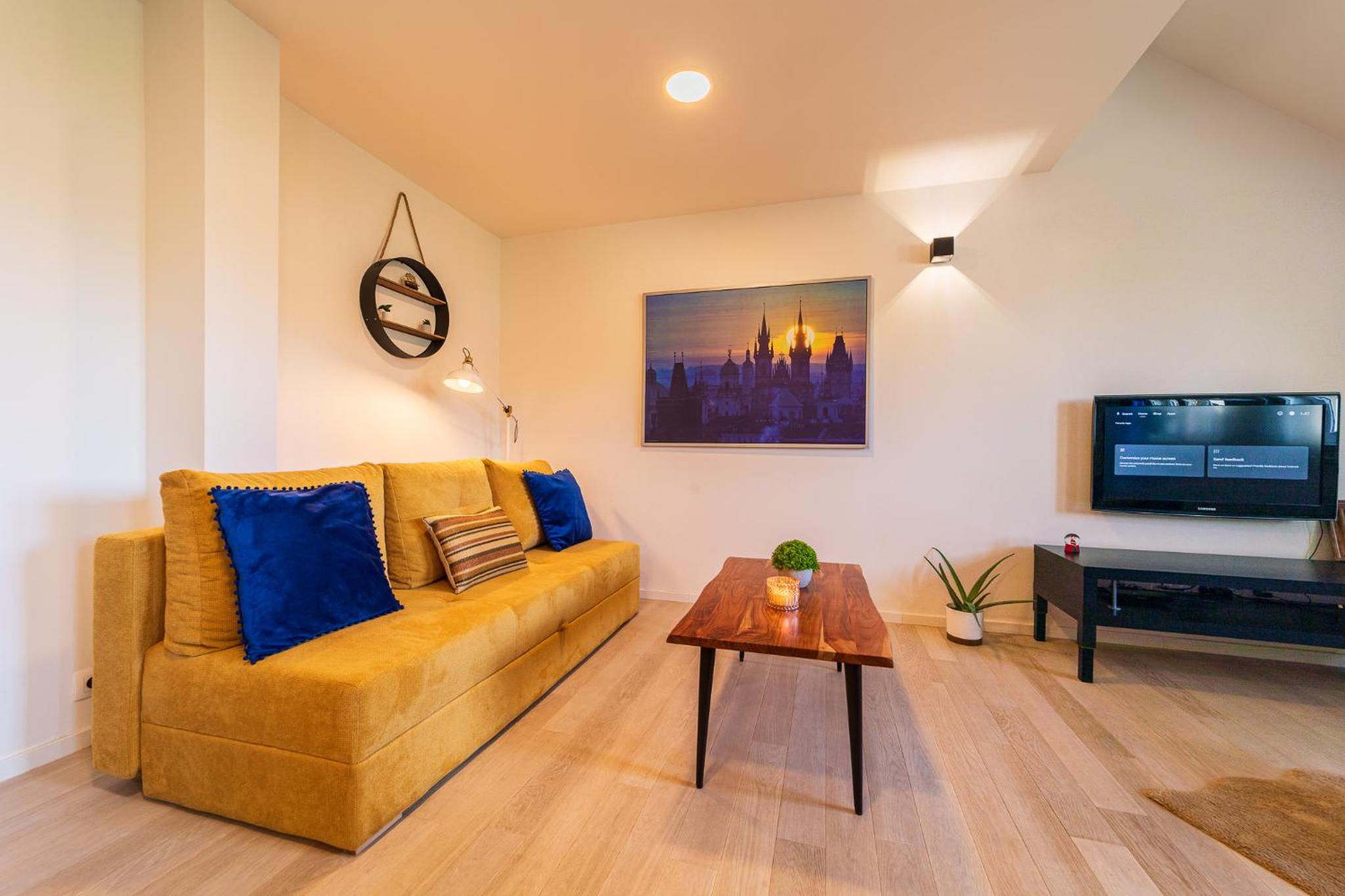 Classy Riverside Apartment in the Old Town of Prague
