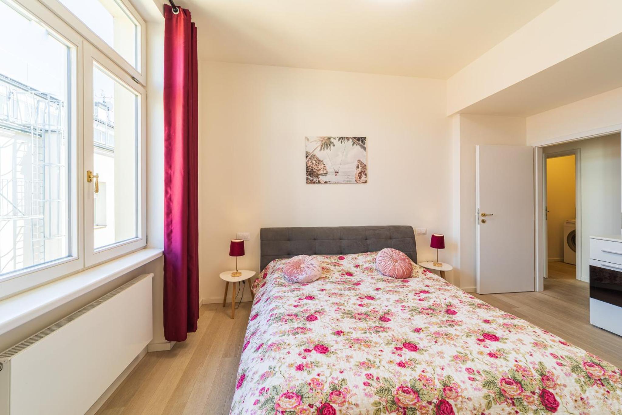 Classy Riverside Apartment in the Old Town of Prague