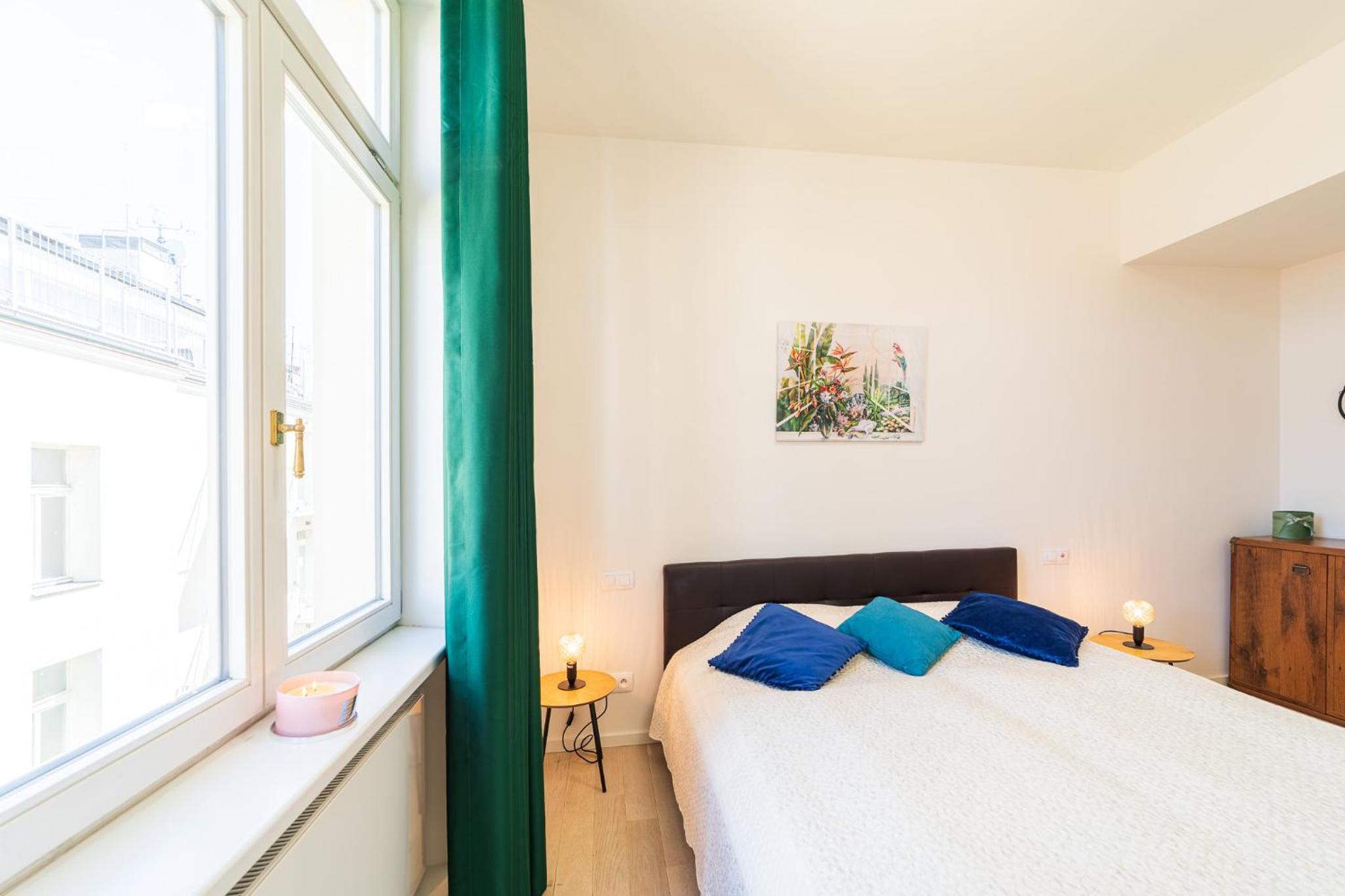 Classy Riverside Apartment in the Old Town of Prague