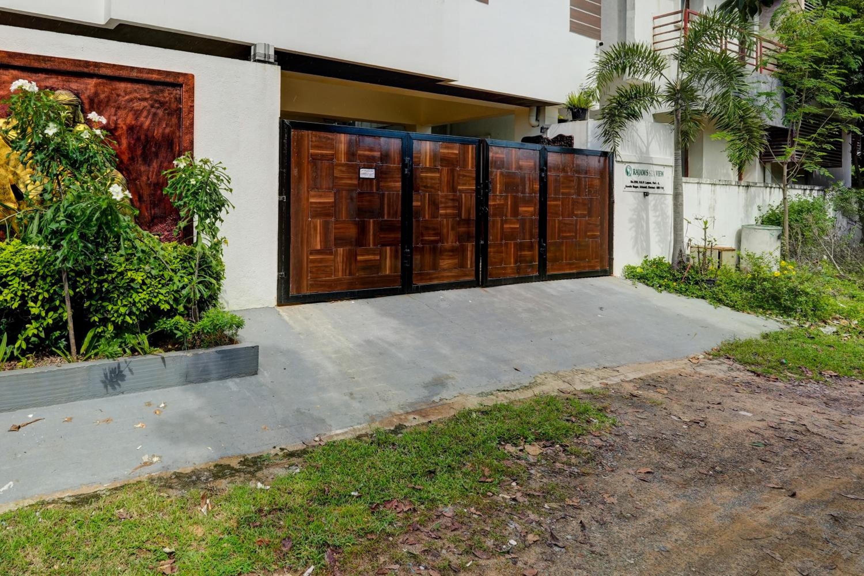 Collection O INN ECR view 4