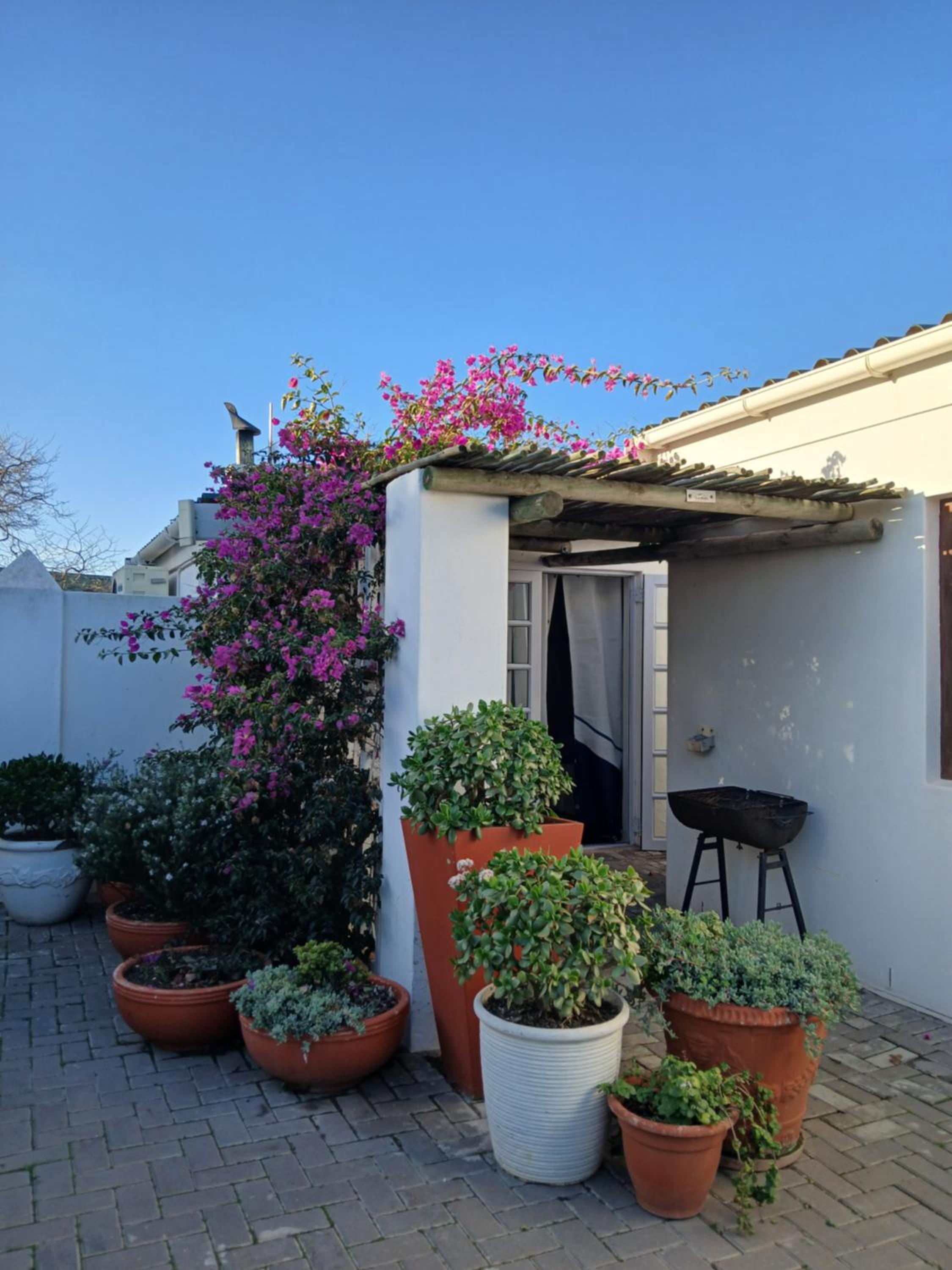 Langebaan Kite Cottages view 4