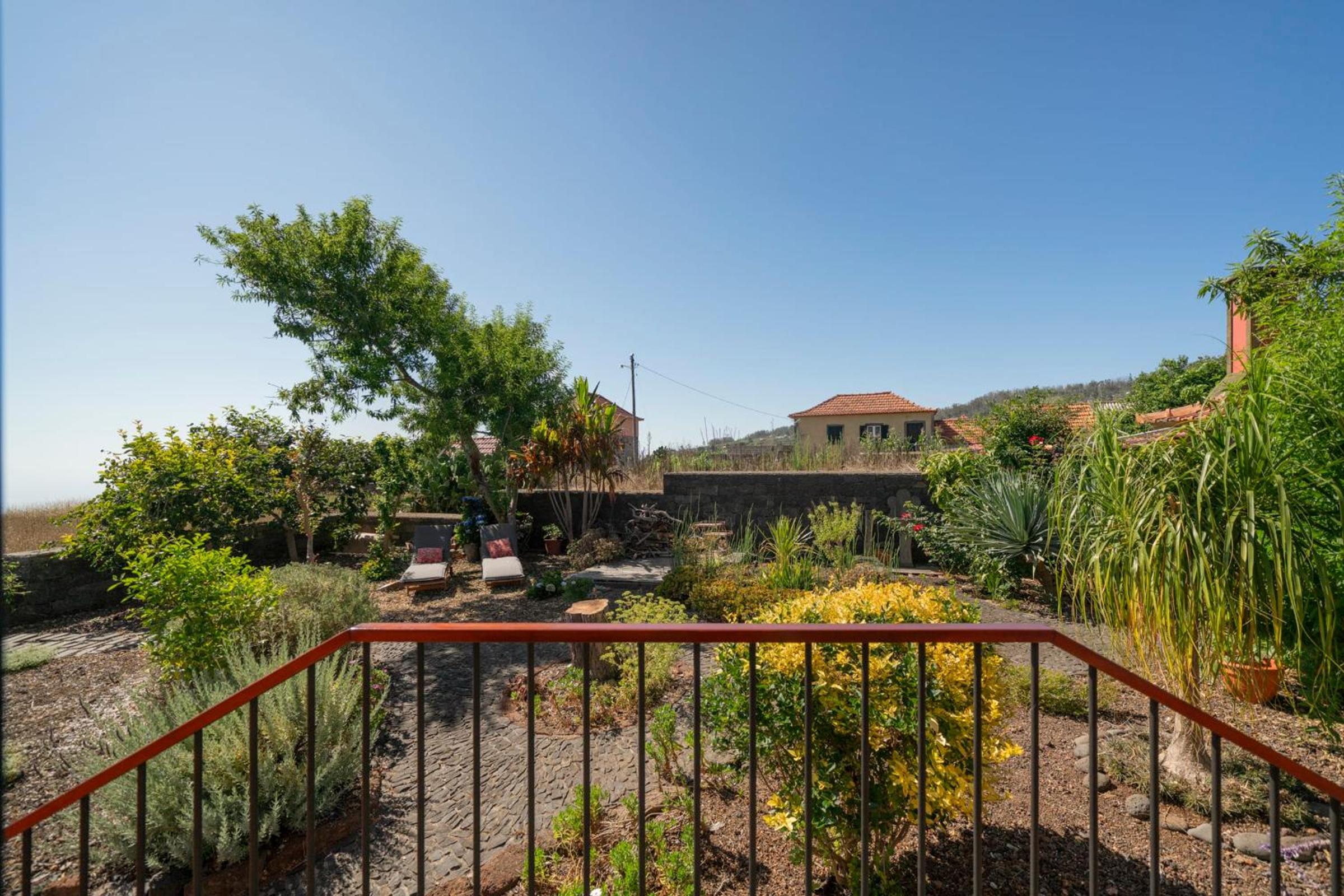Casa da Raposeira by An Island Apart view 2