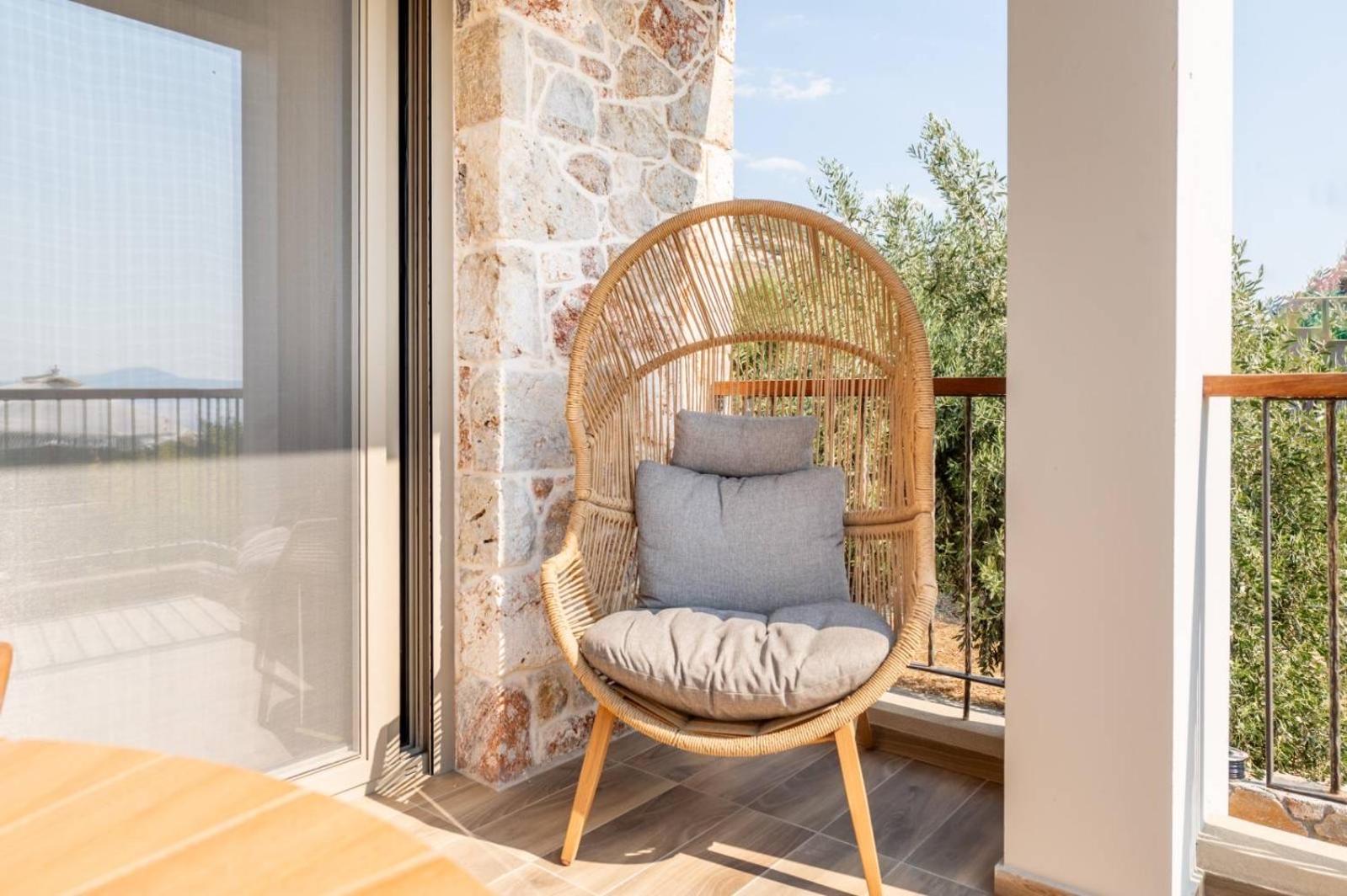 Petradi Suites