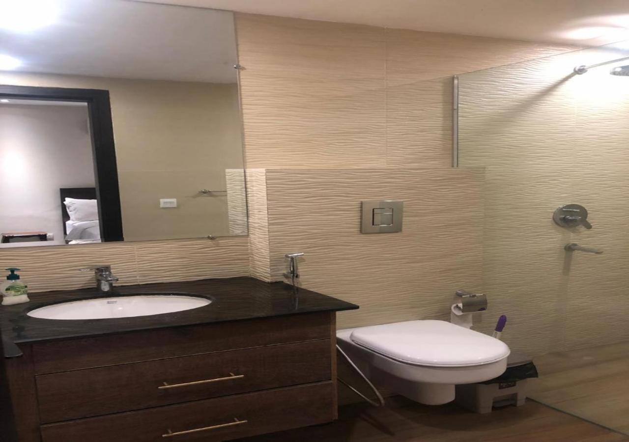 BNR - The Opus Residences - Studio Apartment Gulberg Lahore view 3