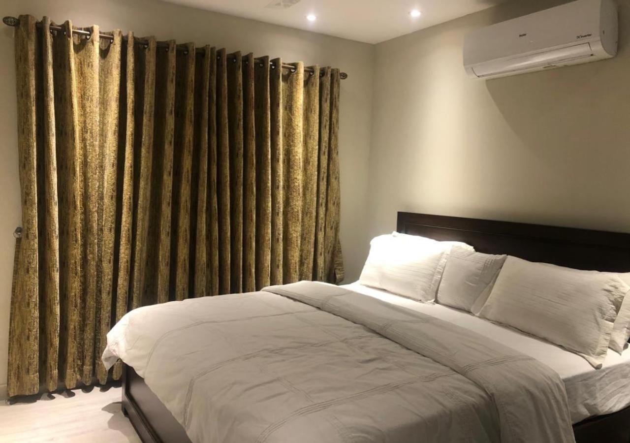 BNR - The Opus Residences - Studio Apartment Gulberg Lahore view 2