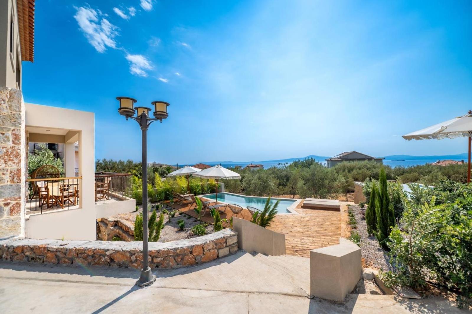 Petradi Suites