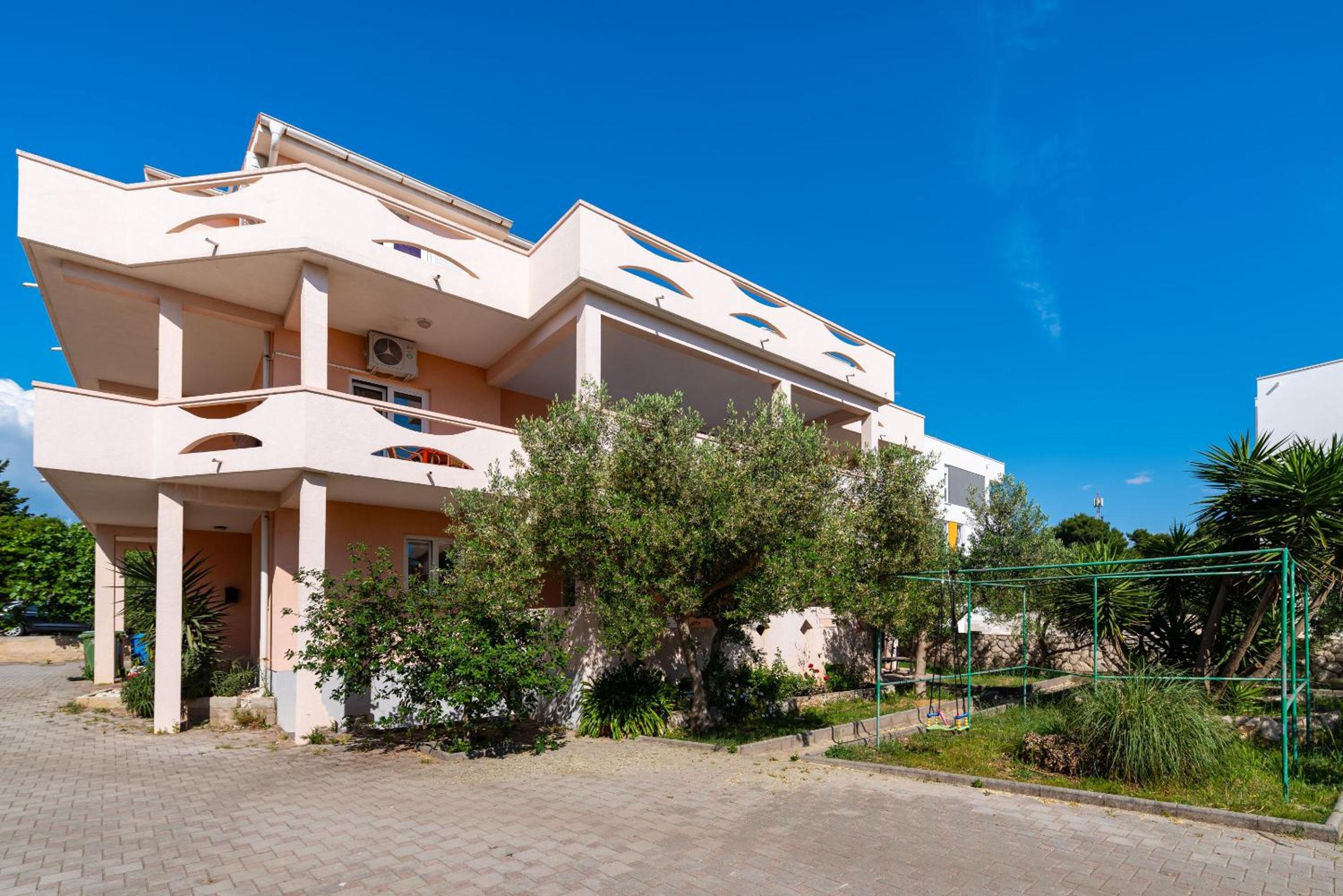 Bovovo near Beach and Center Novalja view 4