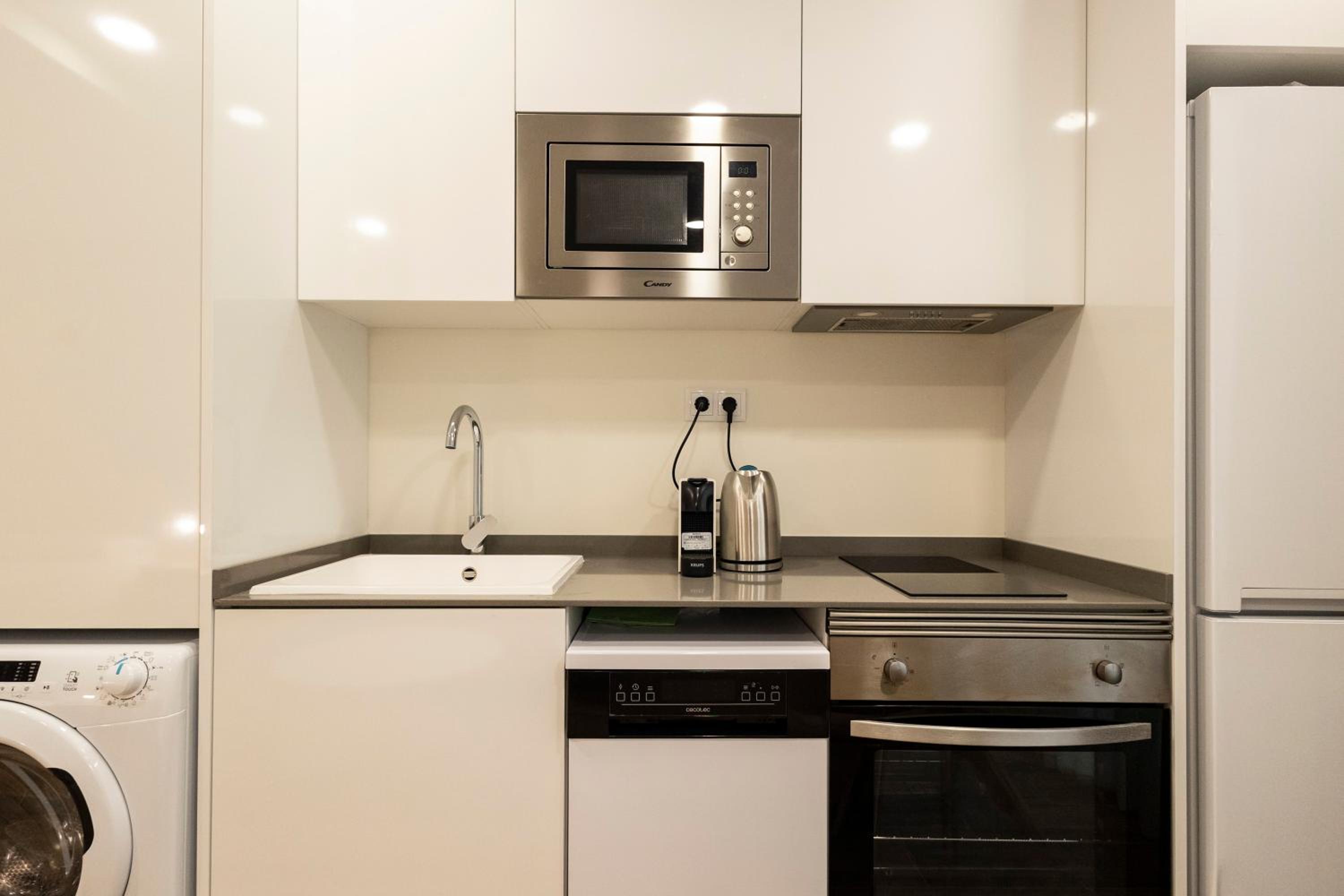 Cortes Suites by Concept Flats