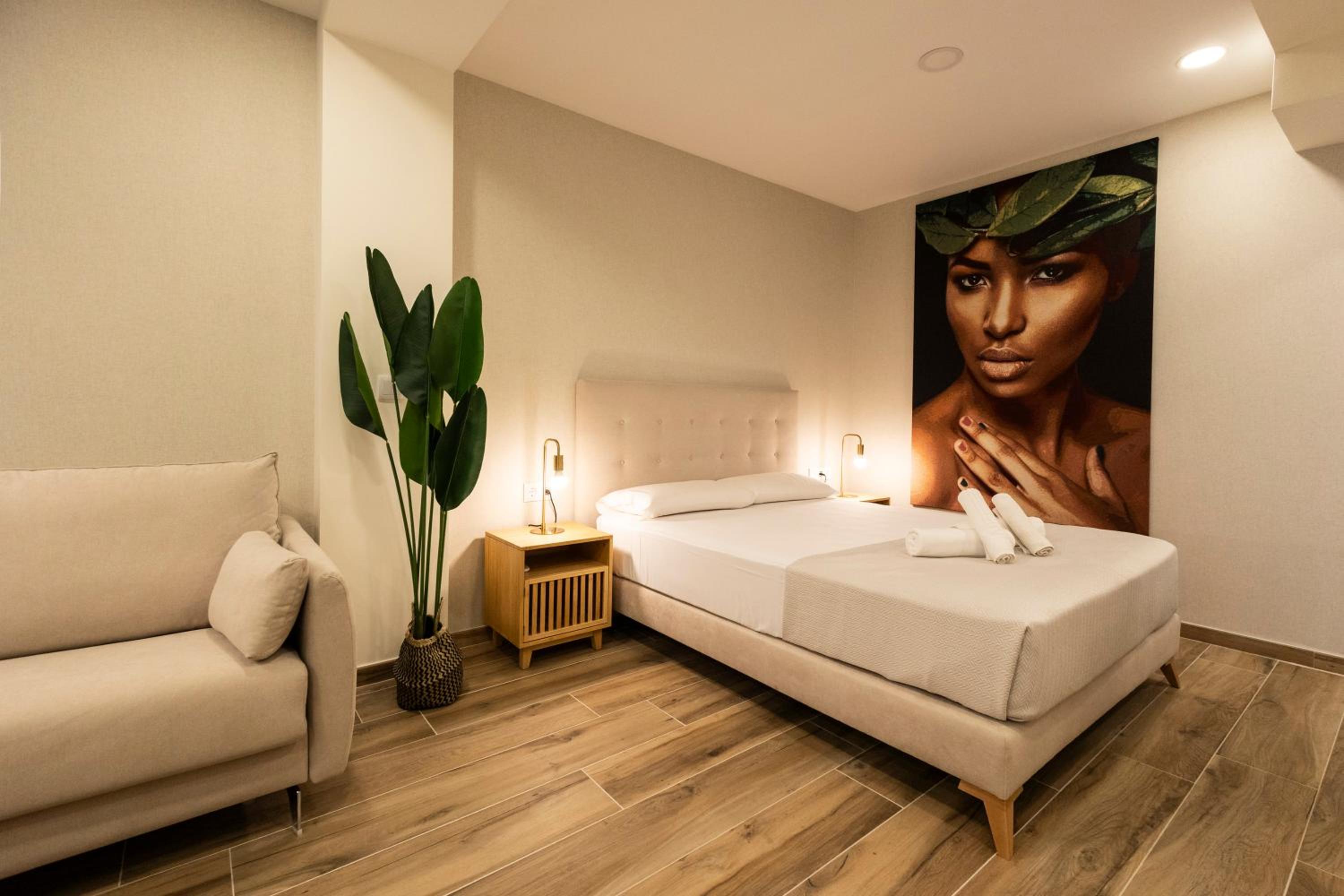 Cortes Suites by Concept Flats