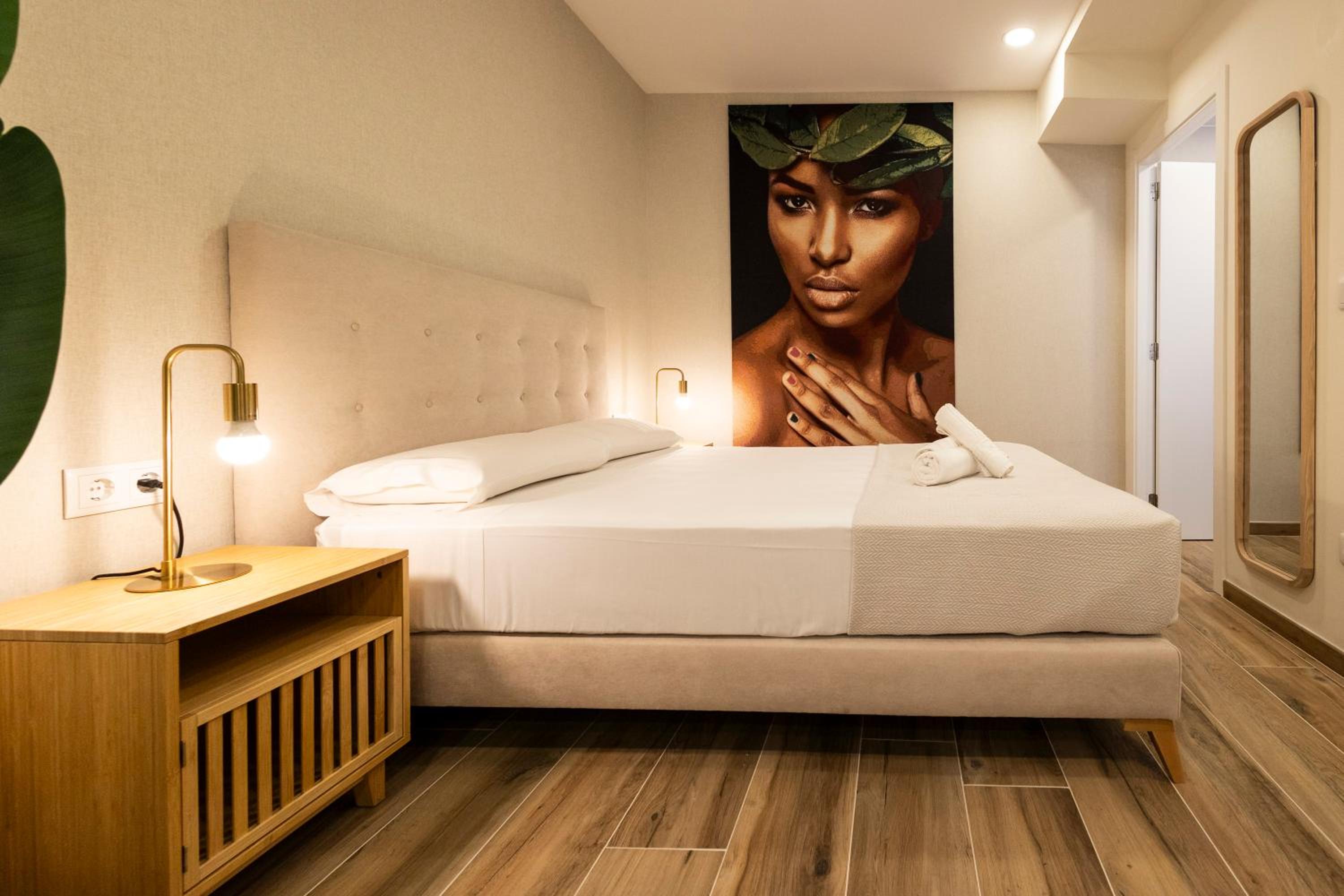 Cortes Suites by Concept Flats