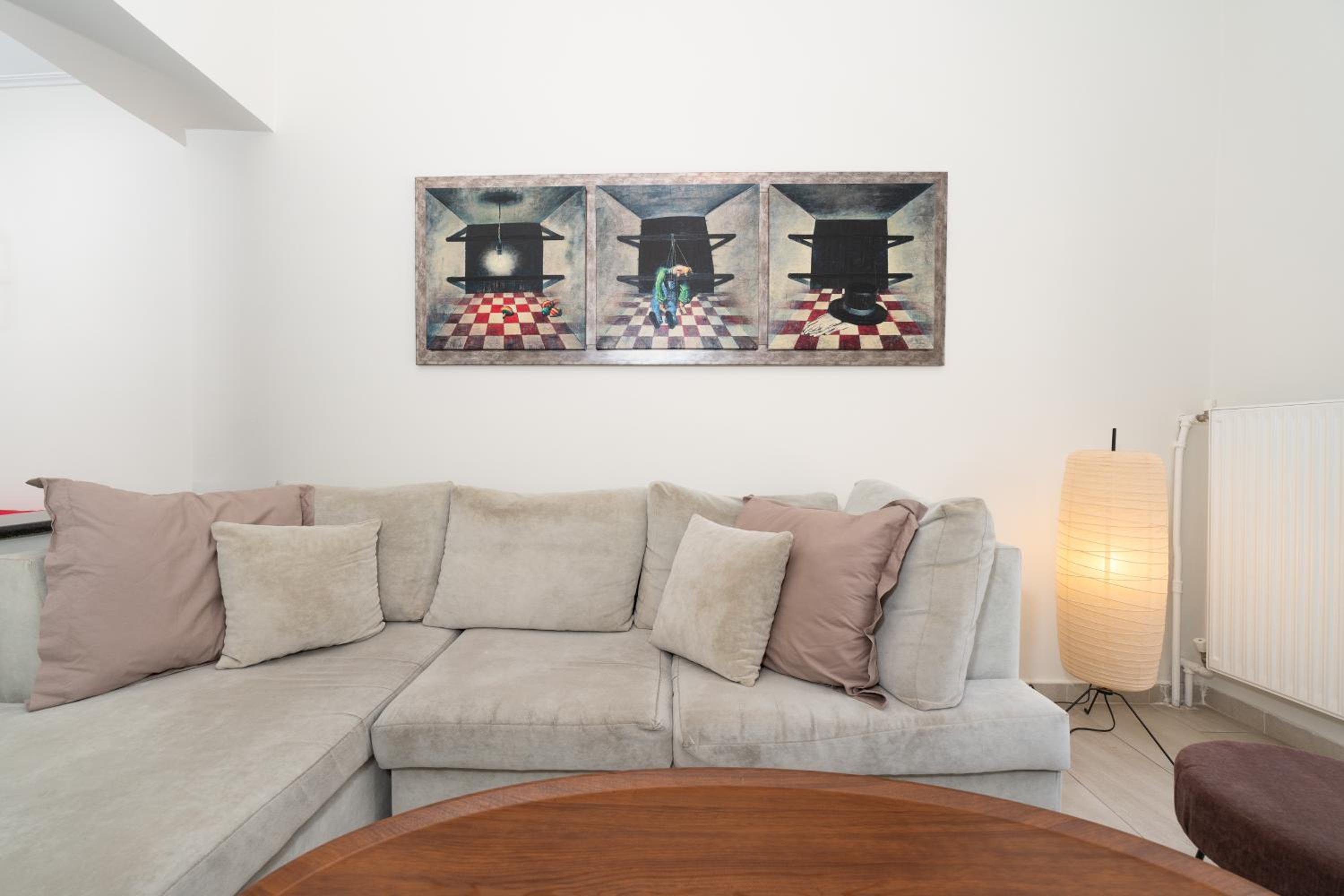 Modern Apartment in Athens Center, 10 mins walk to Plaka Historical Area