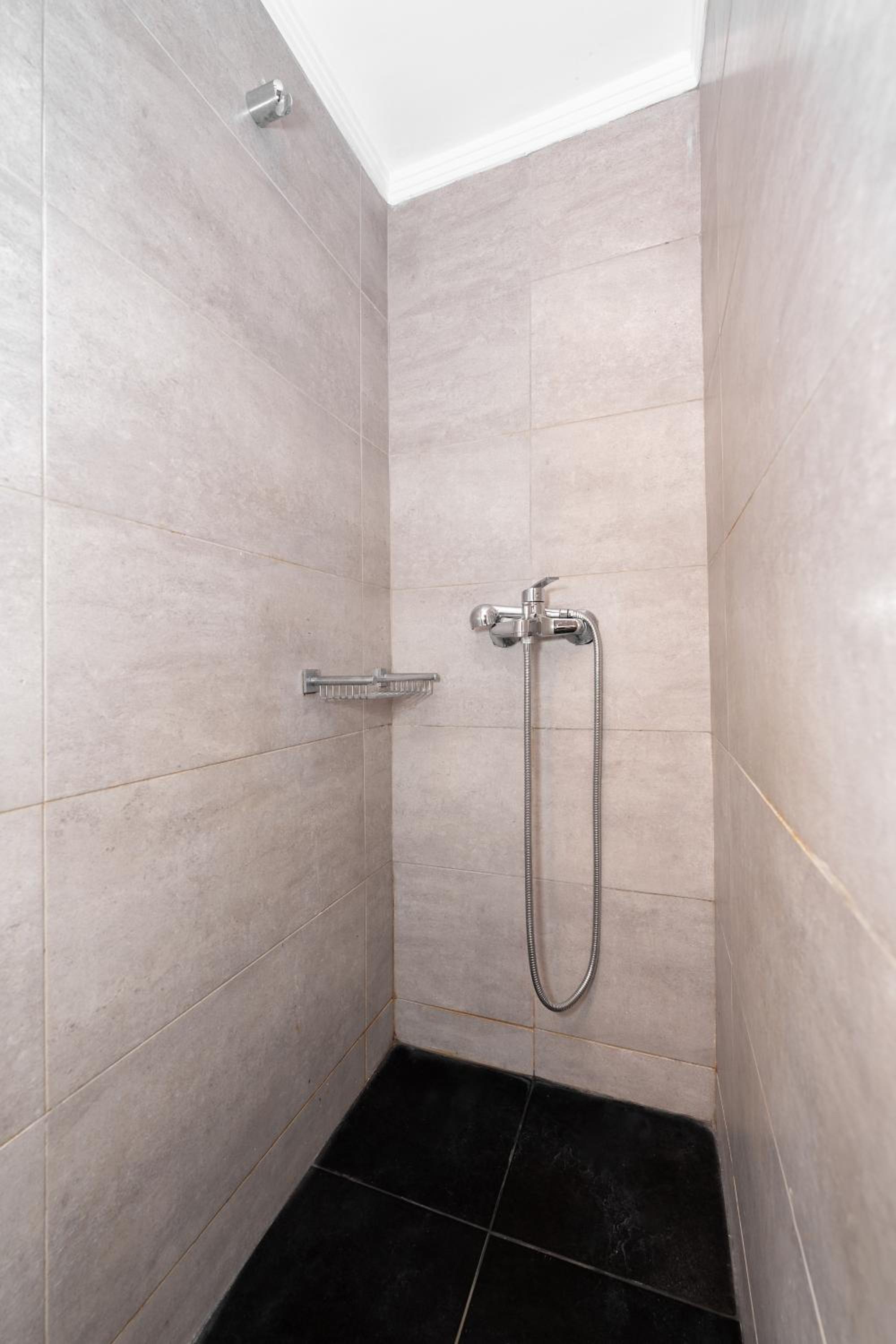 Modern Apartment in Athens Center, 10 mins walk to Plaka Historical Area