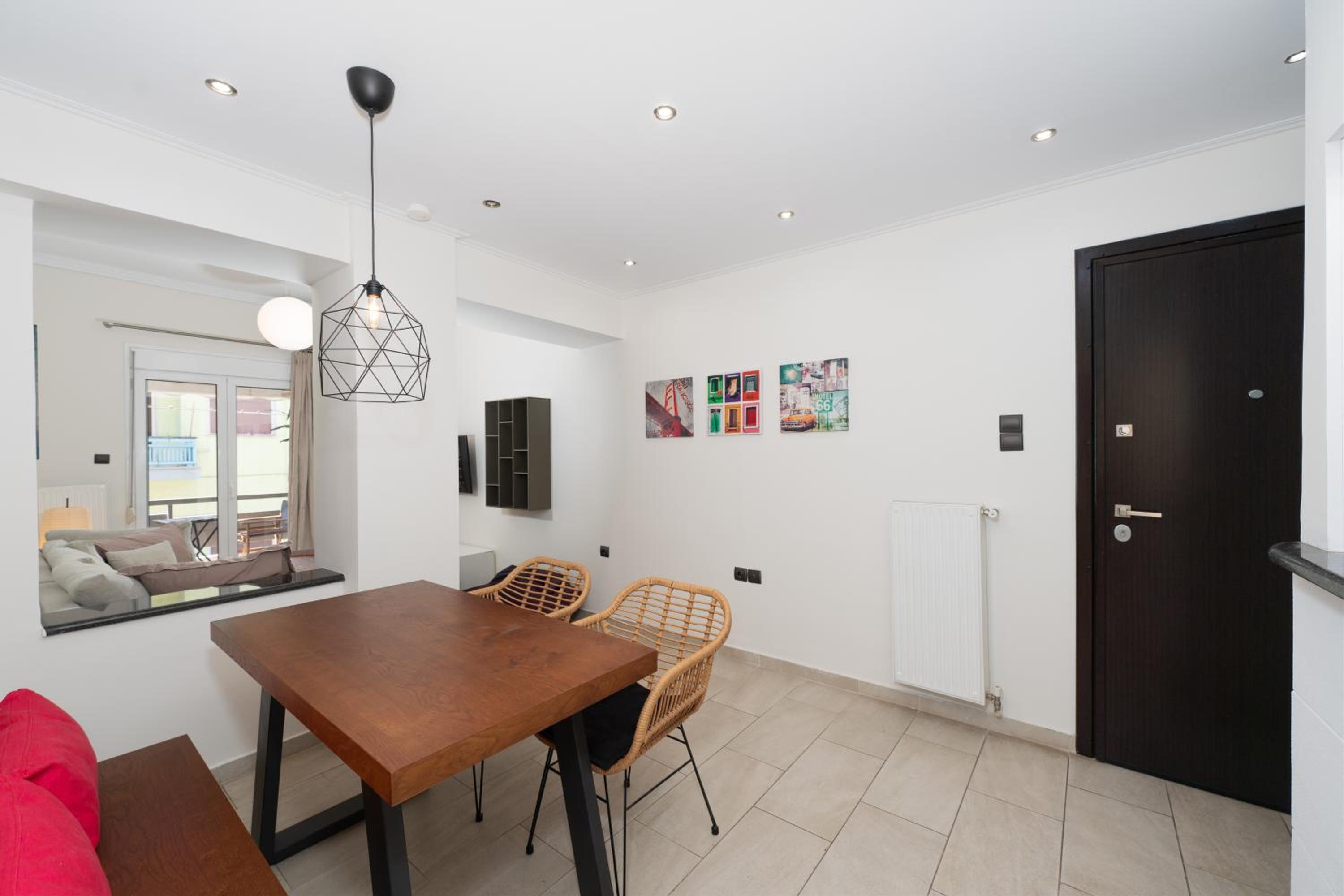 Modern Apartment in Athens Center, 10 mins walk to Plaka Historical Area