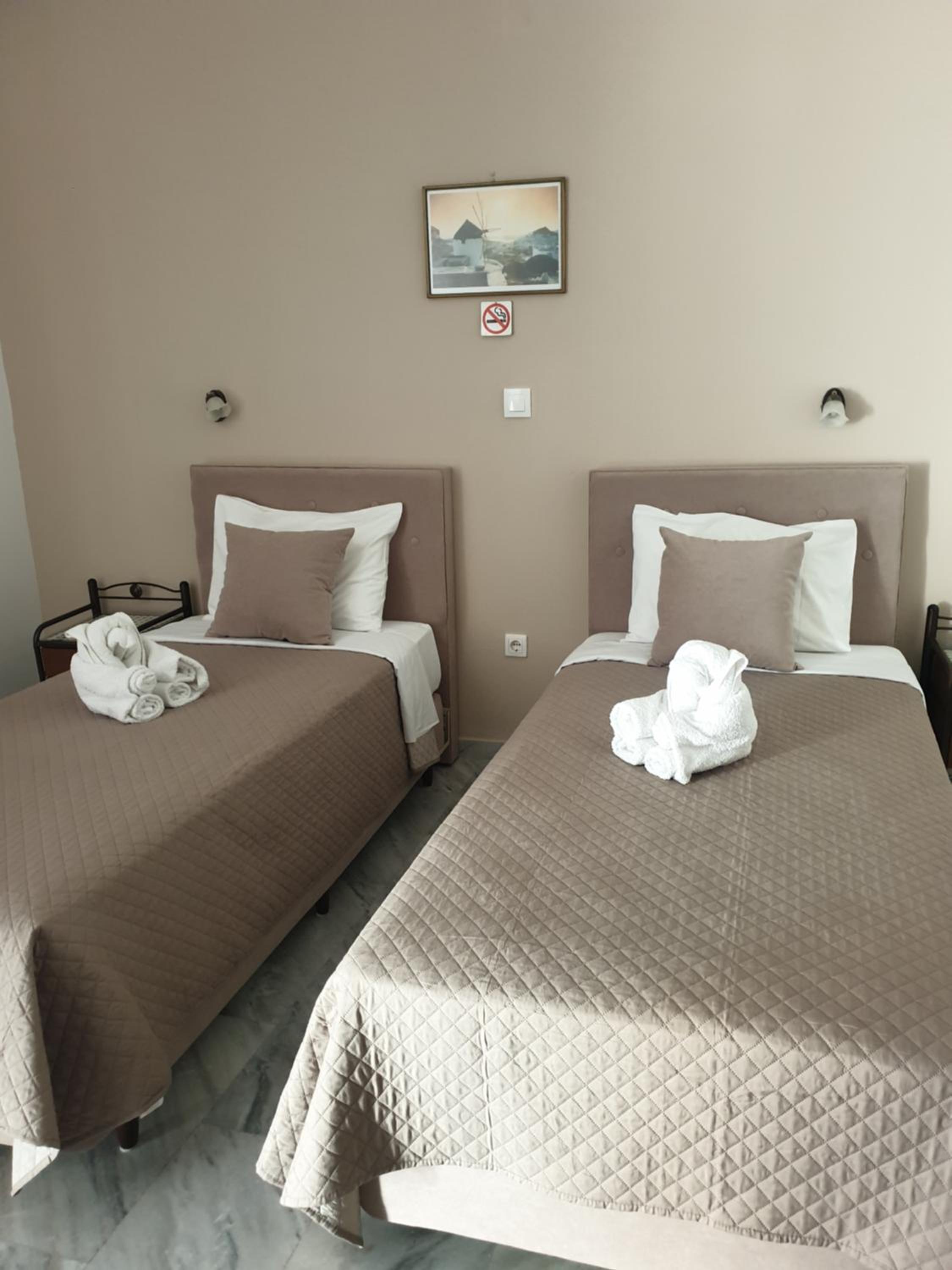 Makis Studios & Apartments photo 5