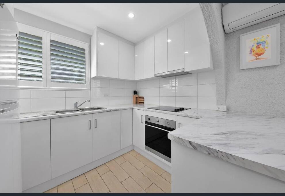 2BDR Holiday Flat near Bright-Entire Place