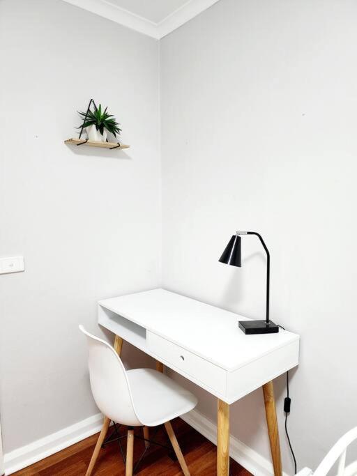 2BDR Holiday Flat near Bright-Entire Place