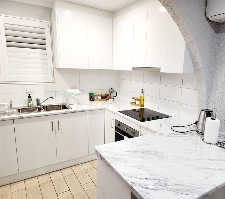 2BDR Holiday Flat near Bright-Entire Place