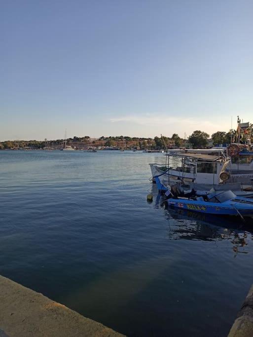 Nea Peramos Apartment-1 photo 2