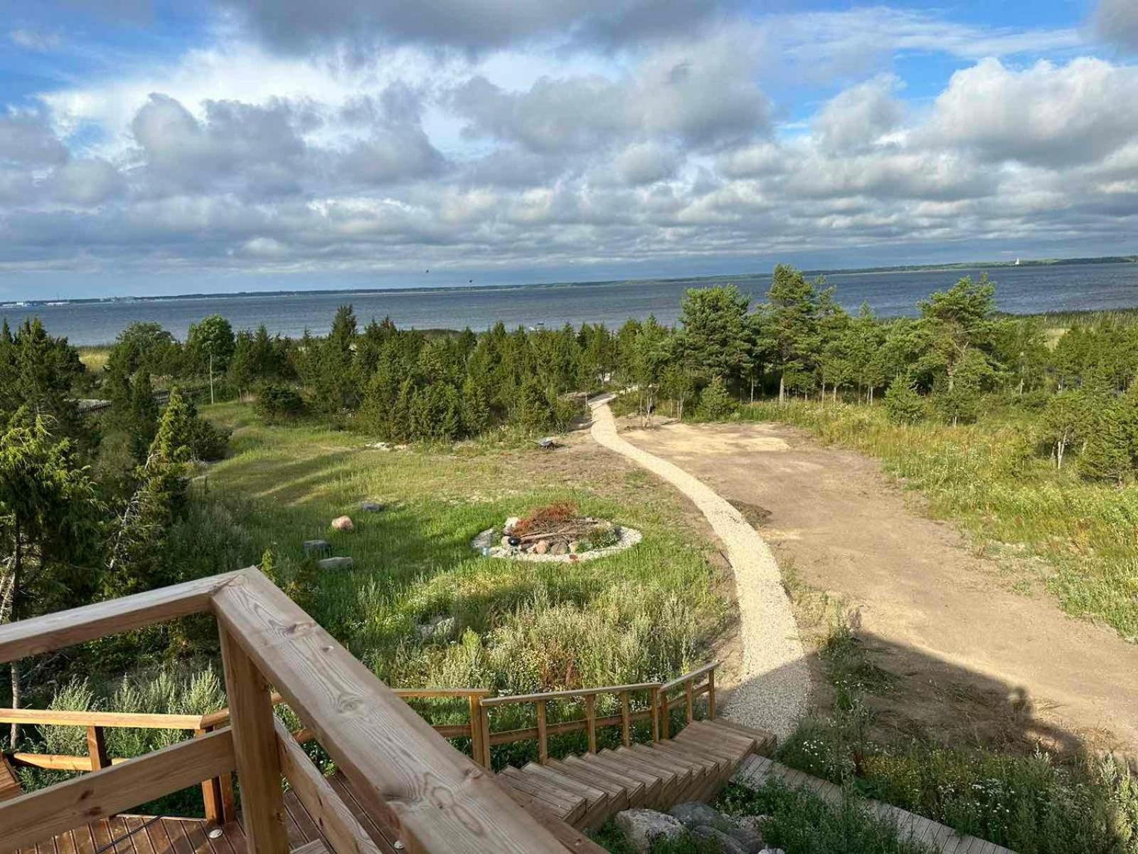Mereäärne maja ilusa vaatega