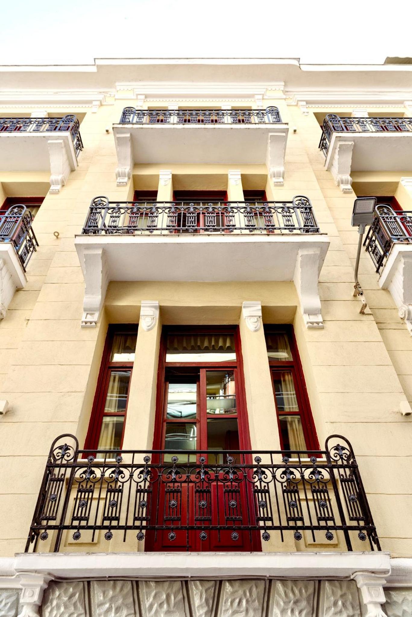 Gatto Perso Luxury Studios And Apartments