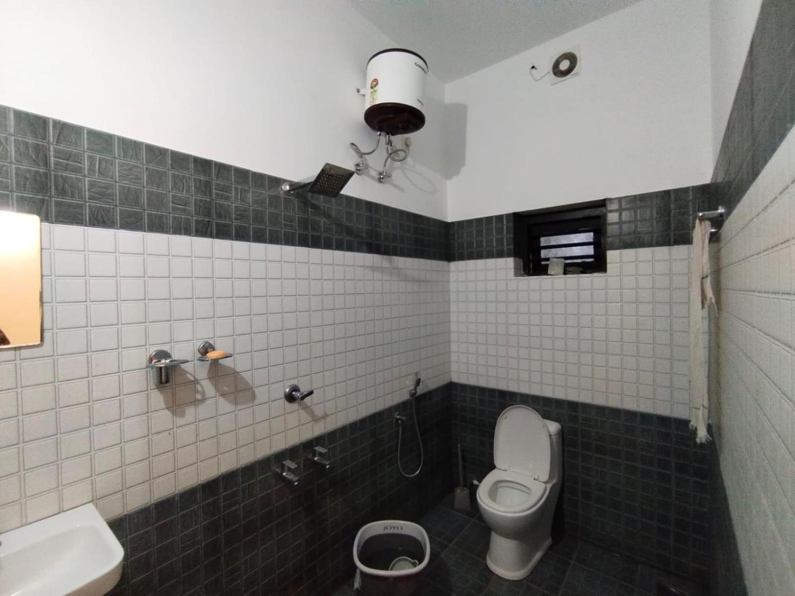 Chalil Homes - 2BHK Near Beach view 4