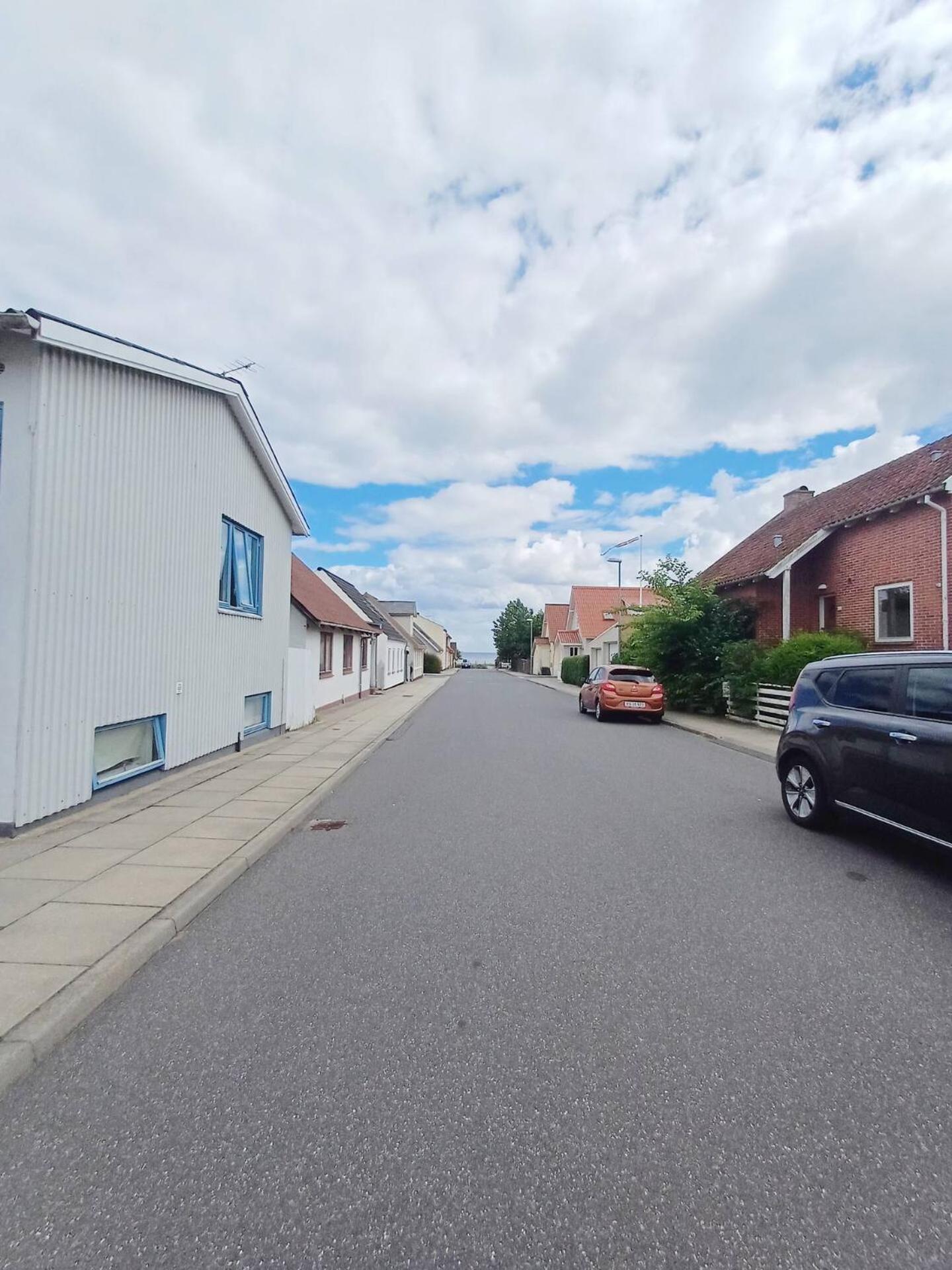3 Bedroom Apartment In Frederikshavn City With Free Parking