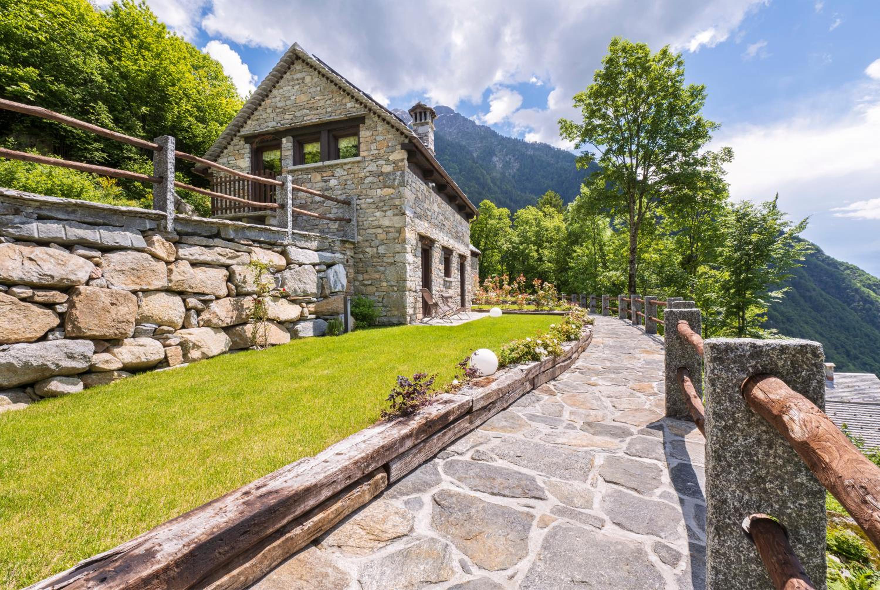 Baita Athili - Villaggio dei Crodini view 3