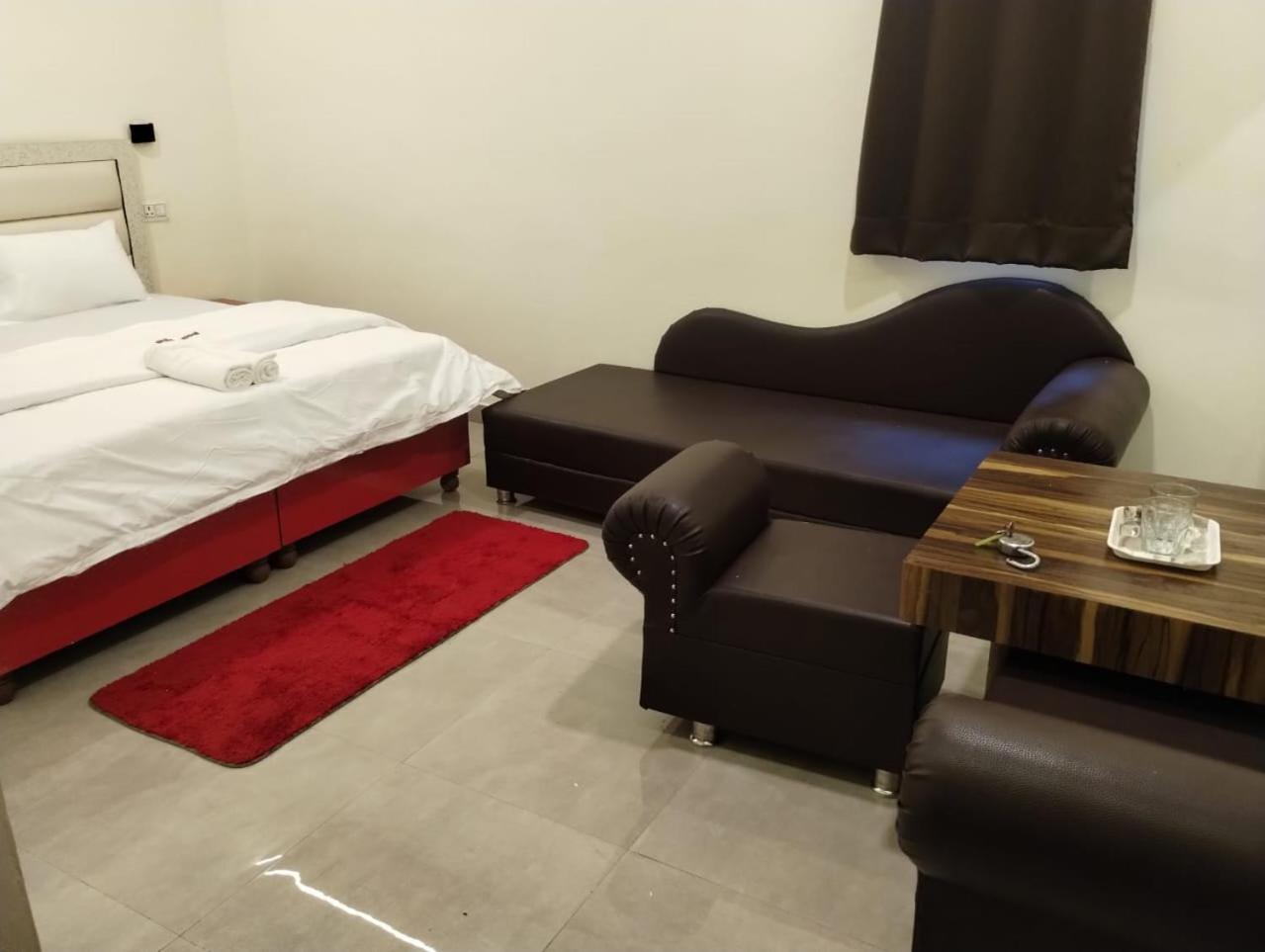 Sunrise Homestay Agra Near Taj Mahal