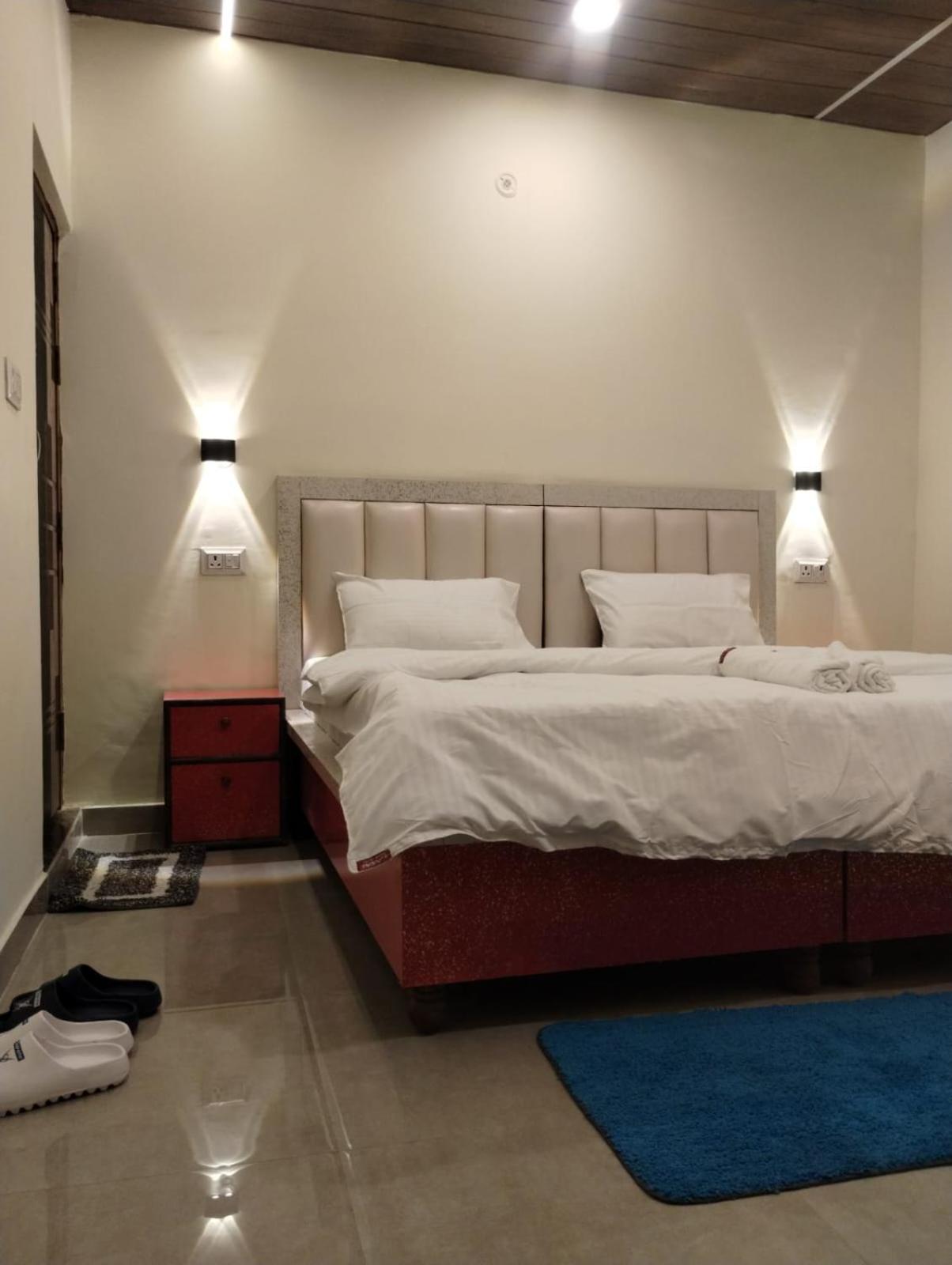 Sunrise Homestay Agra Near Taj Mahal