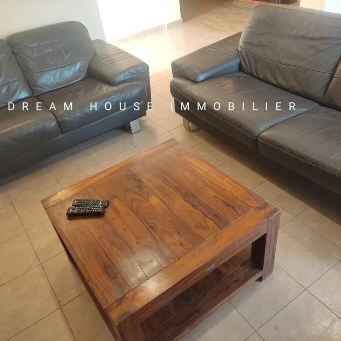 studio meublé à tam-tam week-end Yaoundé